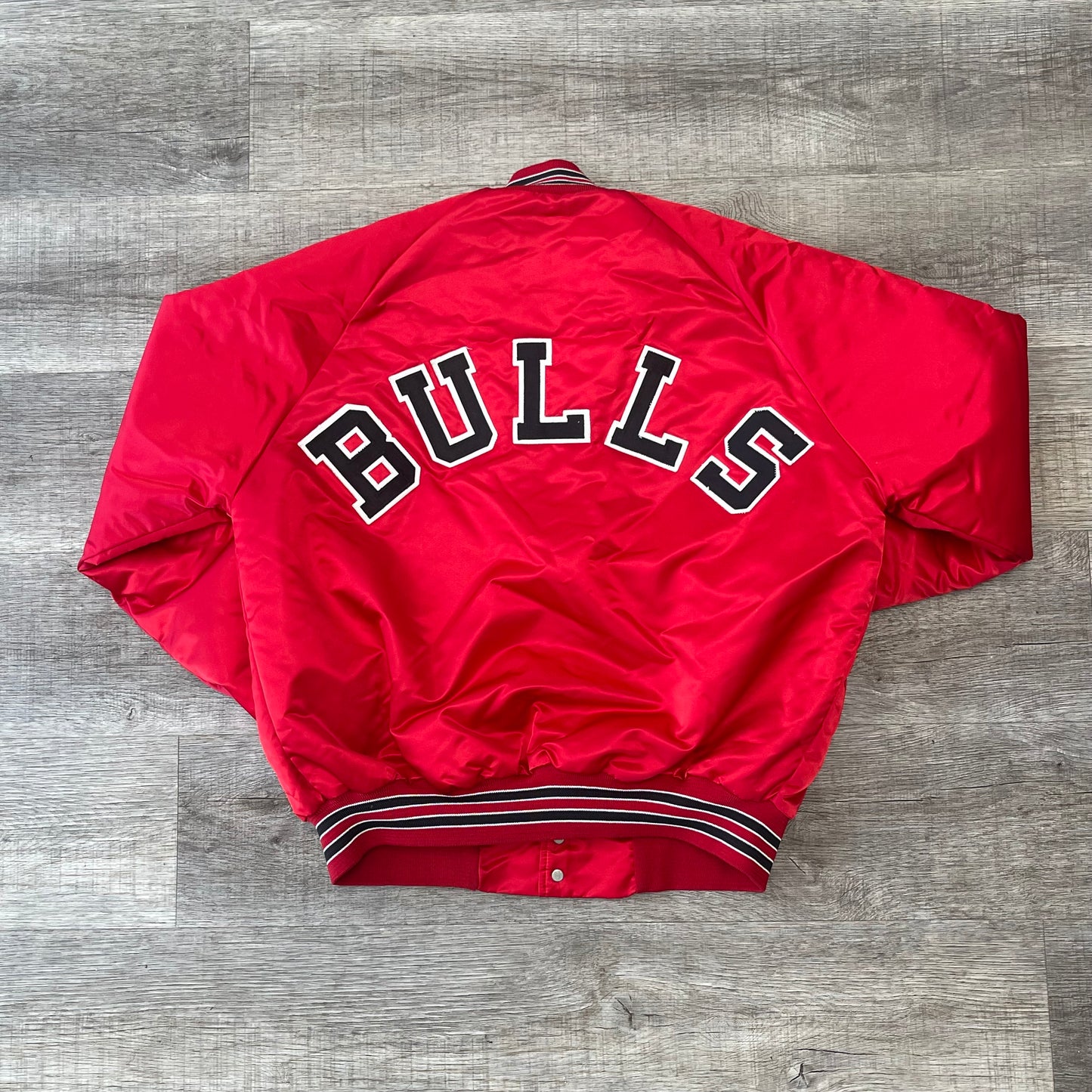 Vintage Chicago Bulls Chalk Line Satin Jacket Size XL