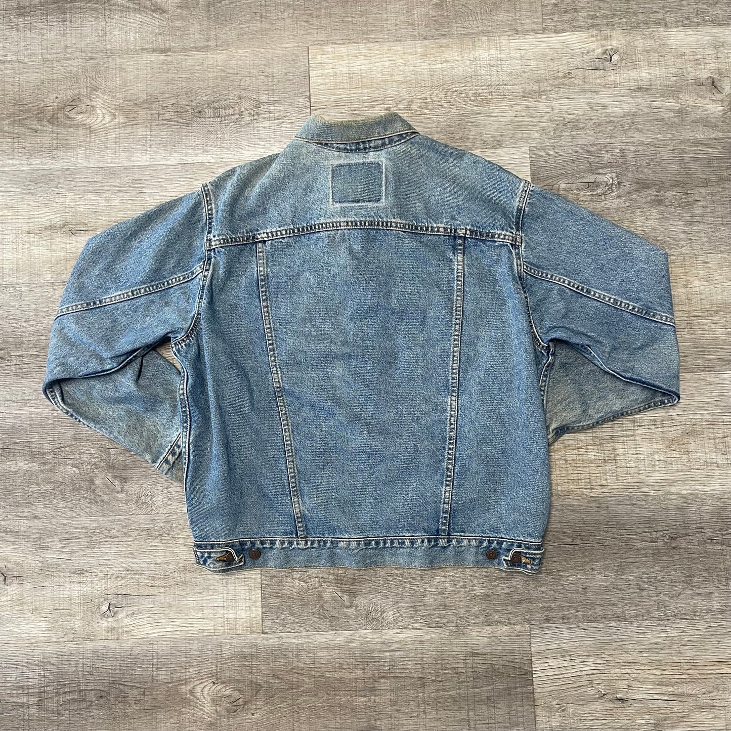 Vintage Levi’s Denim Jacket Size Medium