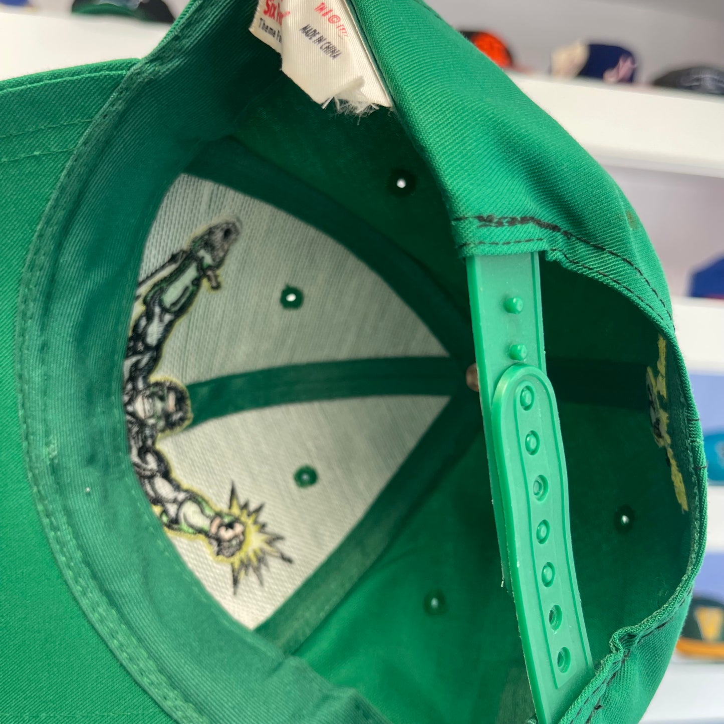 Vintage 1990s Green Lantern Six Flags Twill Snap Back