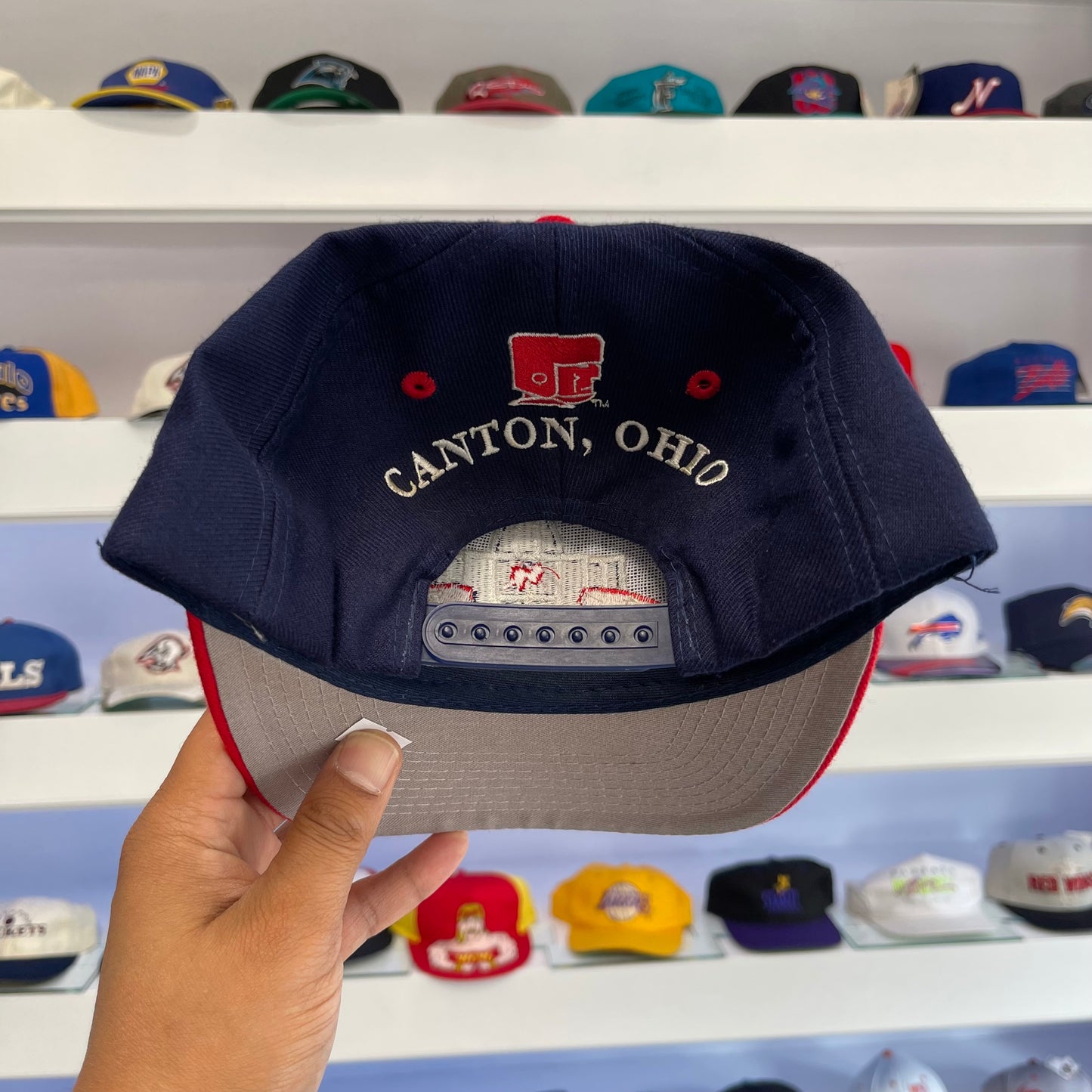 Vintage 1990s NFL Pro Football Hall of Fame Snap Back