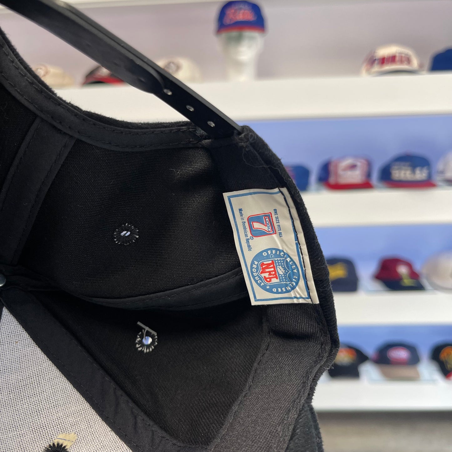 Vintage 1990s NFL Buffalo Bills Black Dome Snap Back