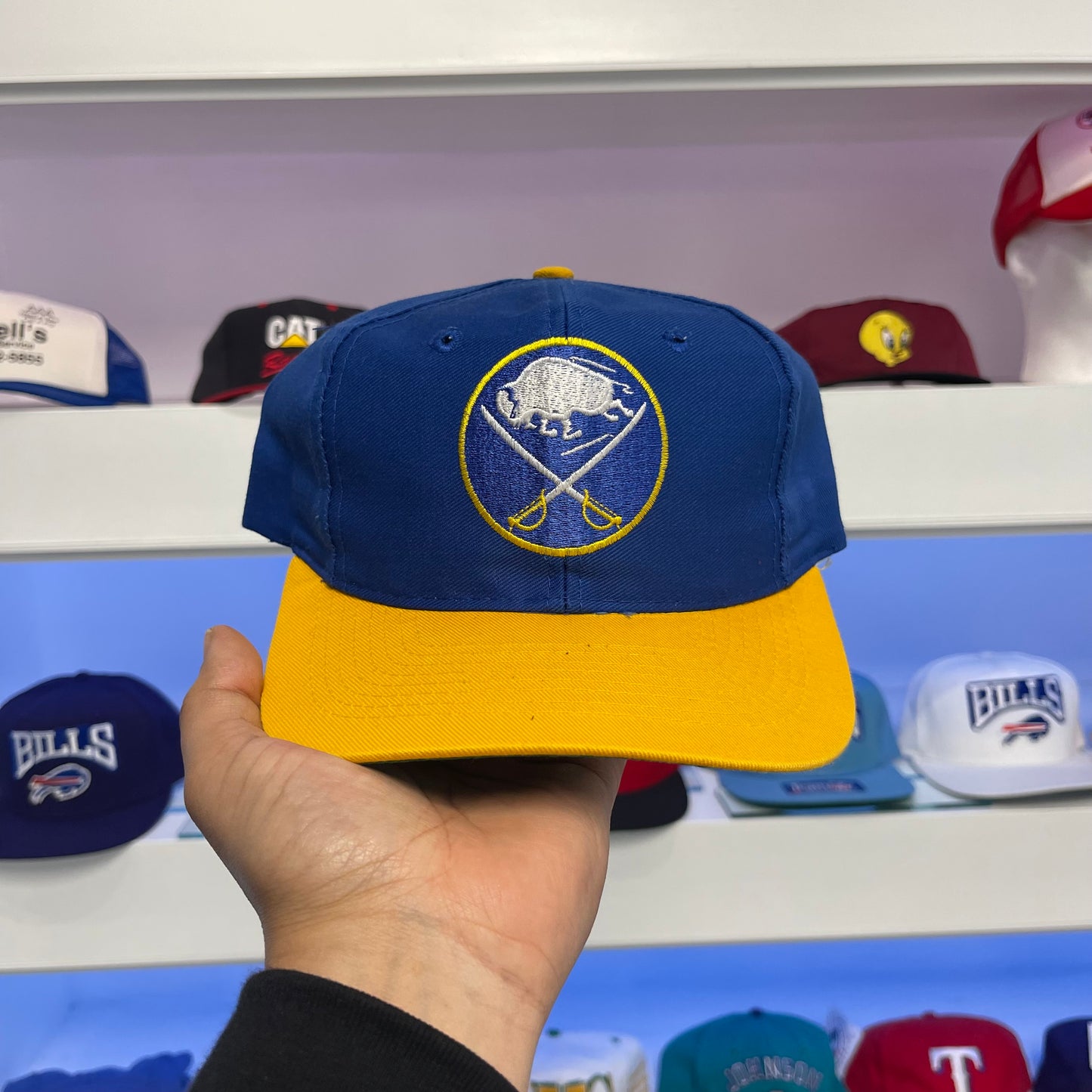 Vintage 1990s NHL Buffalo Sabres Snap Back