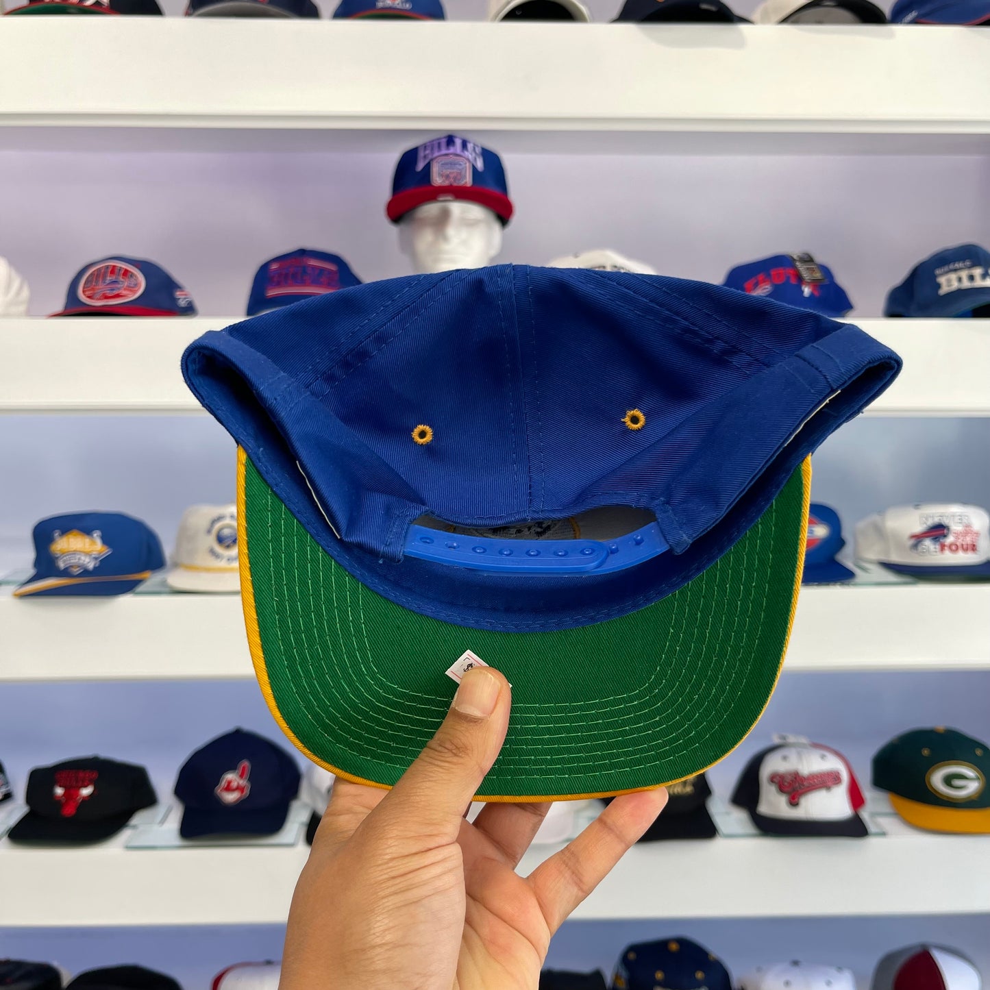 Vintage 1990s NHL Buffalo Sabres Twill Snap Back