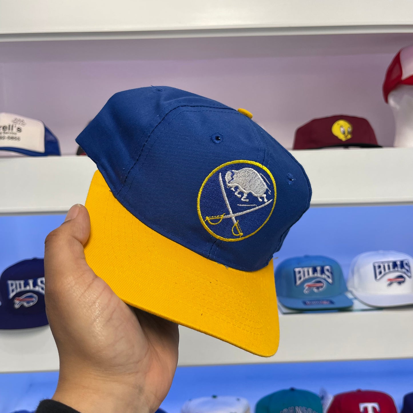 Vintage 1990s NHL Buffalo Sabres Snap Back