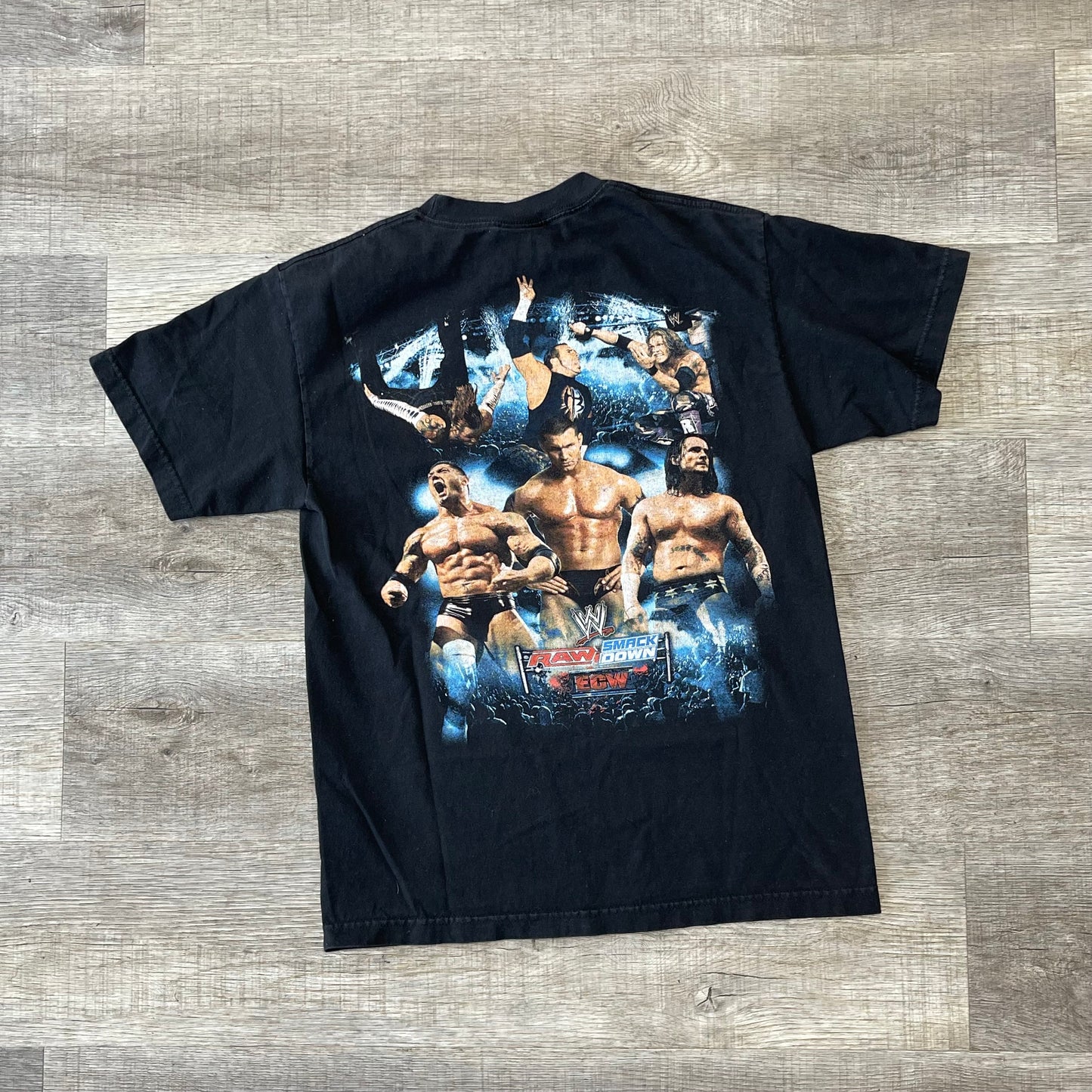 Vintage WWE 2007 Smackdown Vs Raw Shirt Size Medium