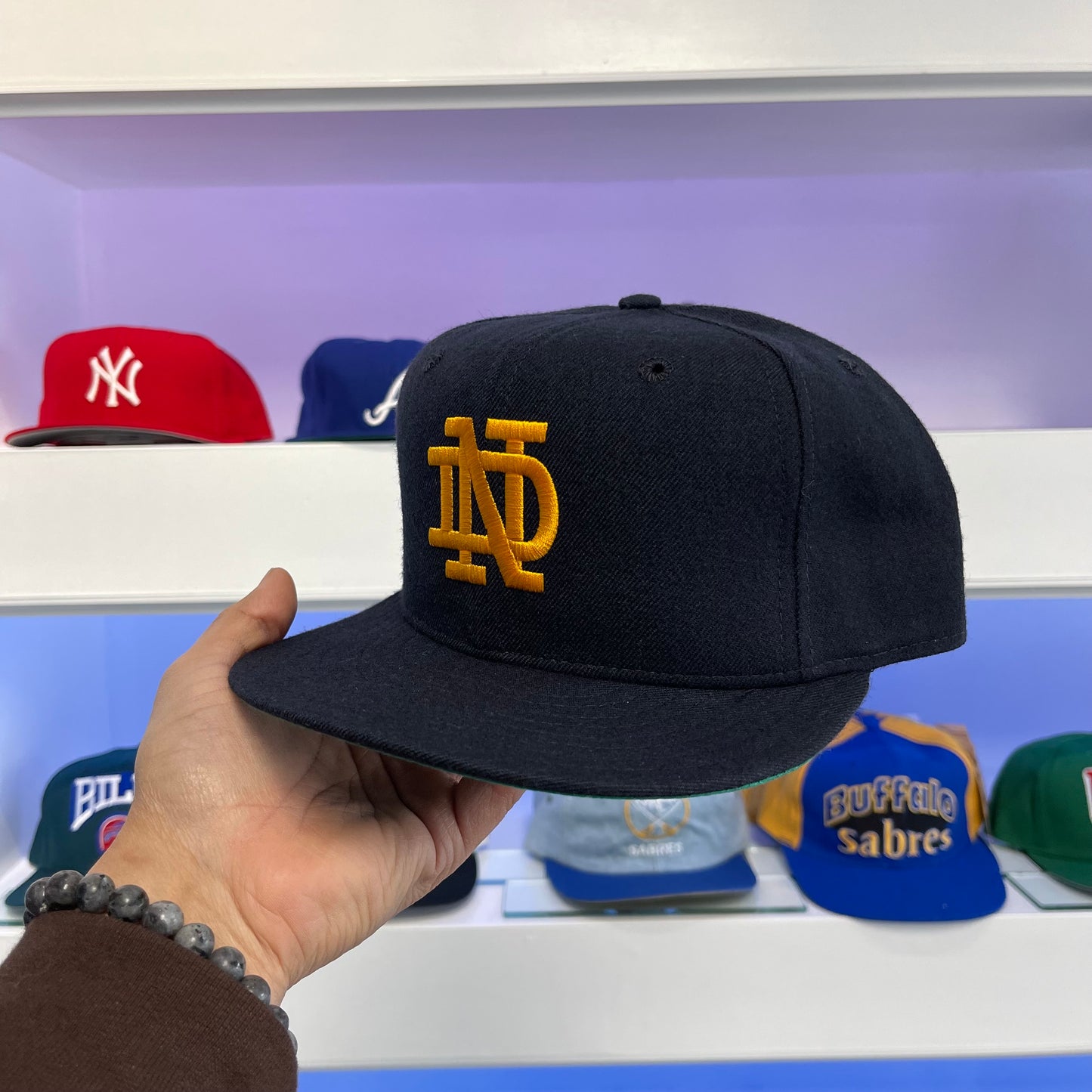 Vintage 1990s NCAA Notre Dame Fighting Irish New Era Wool Fitted Size 7 3/4