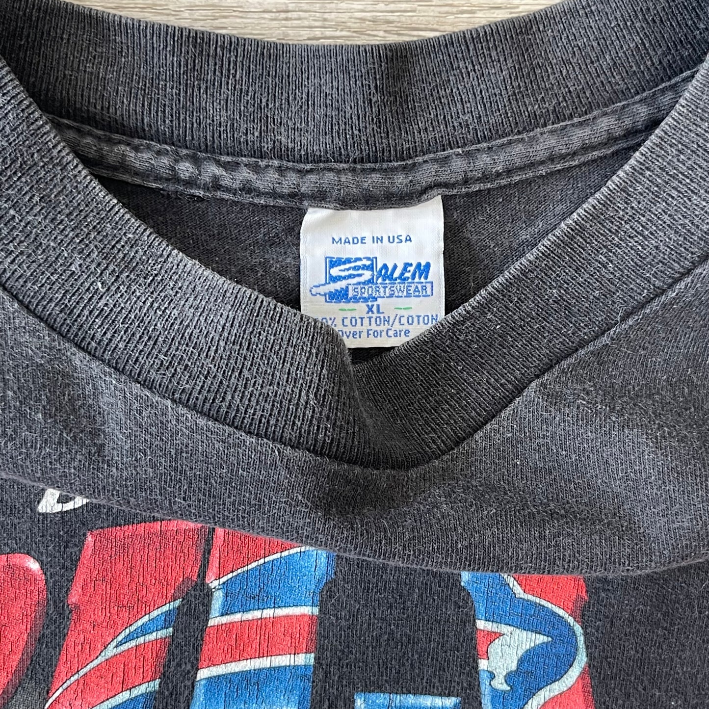 Vintage 1990s NFL Buffalo Bills Helmet Shirt Size XL