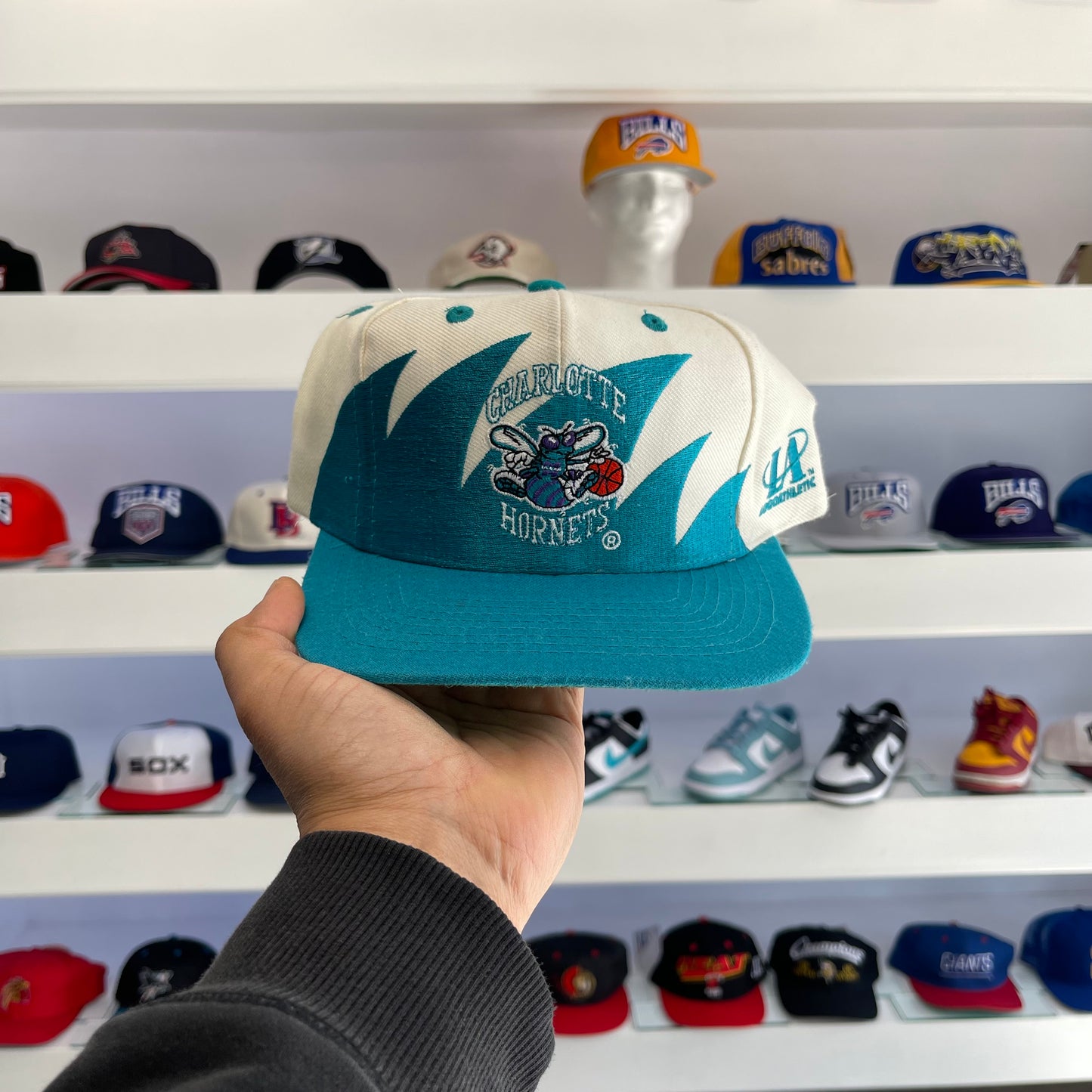 Vintage 1990s Charlotte Hornets Logo Athletic Shark Tooth Wool Snap Back