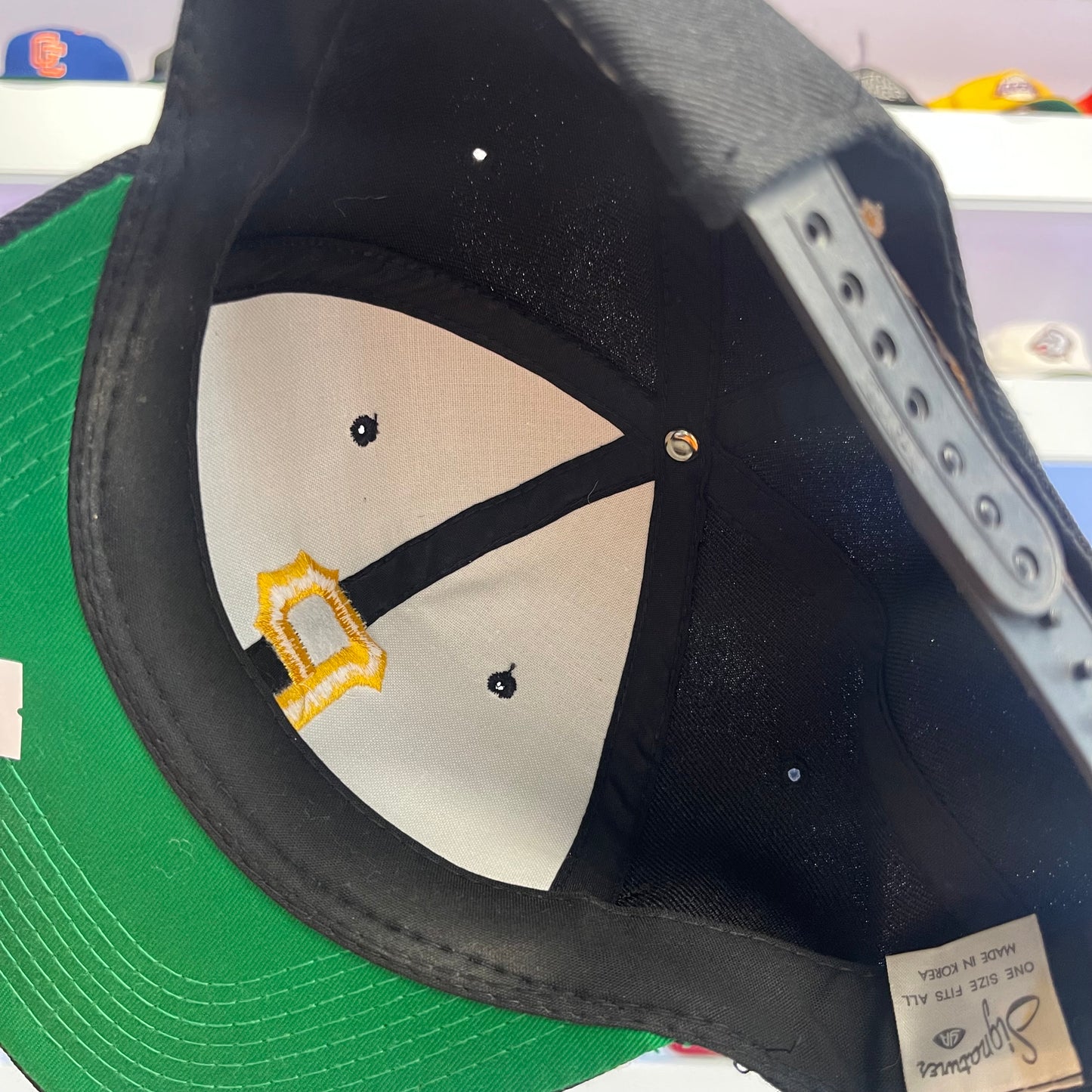 Vintage 1990s Pittsburgh Pirates Snap Back