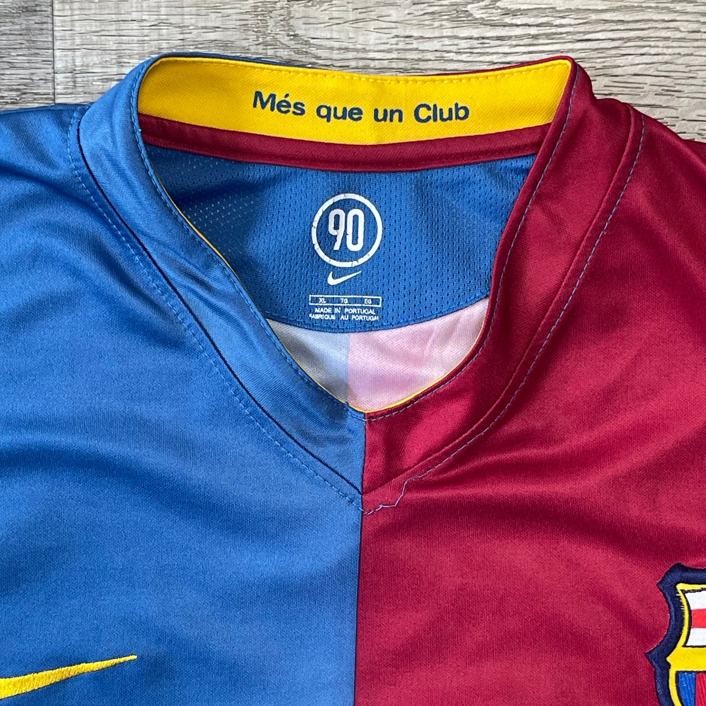 Vintage 2008 Nike Barcelona Soccer Jersey Size XL