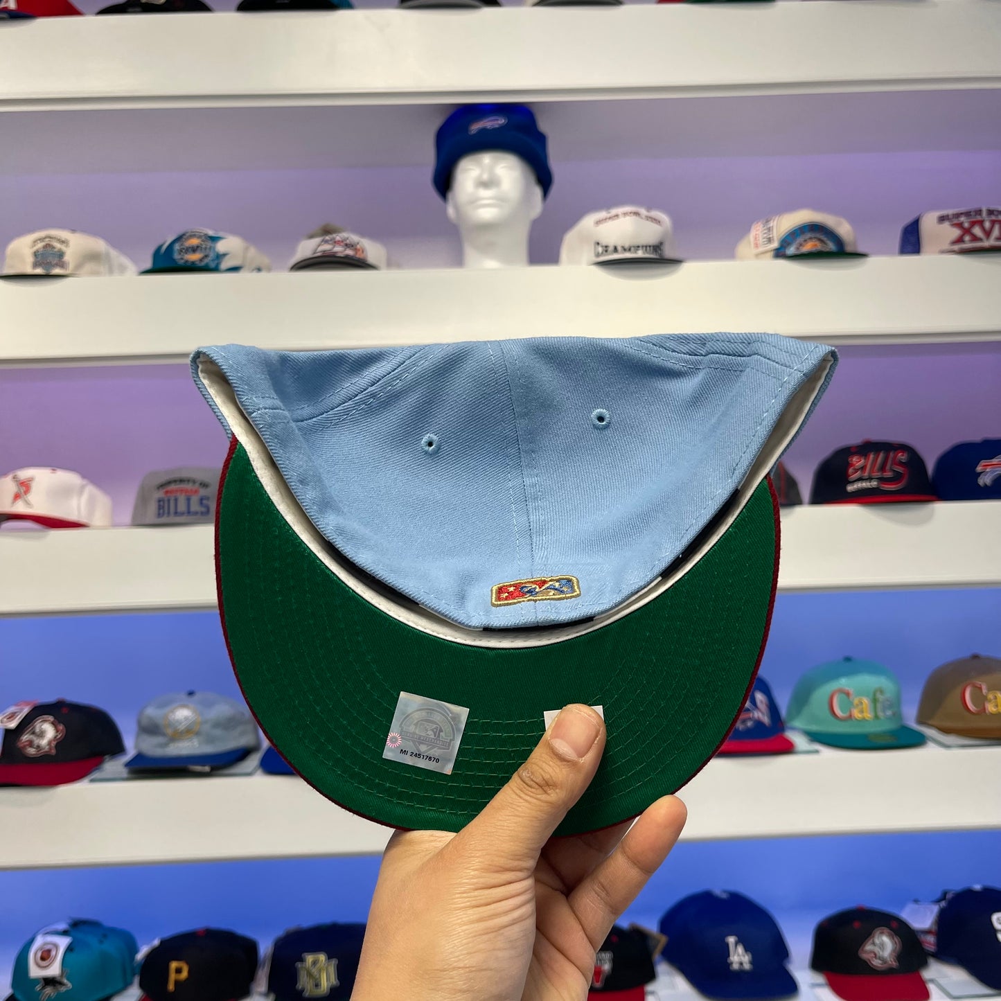 Exclusive MiLB Buffalo Bisons Sliding logo New Era Fitted 7 3/4
