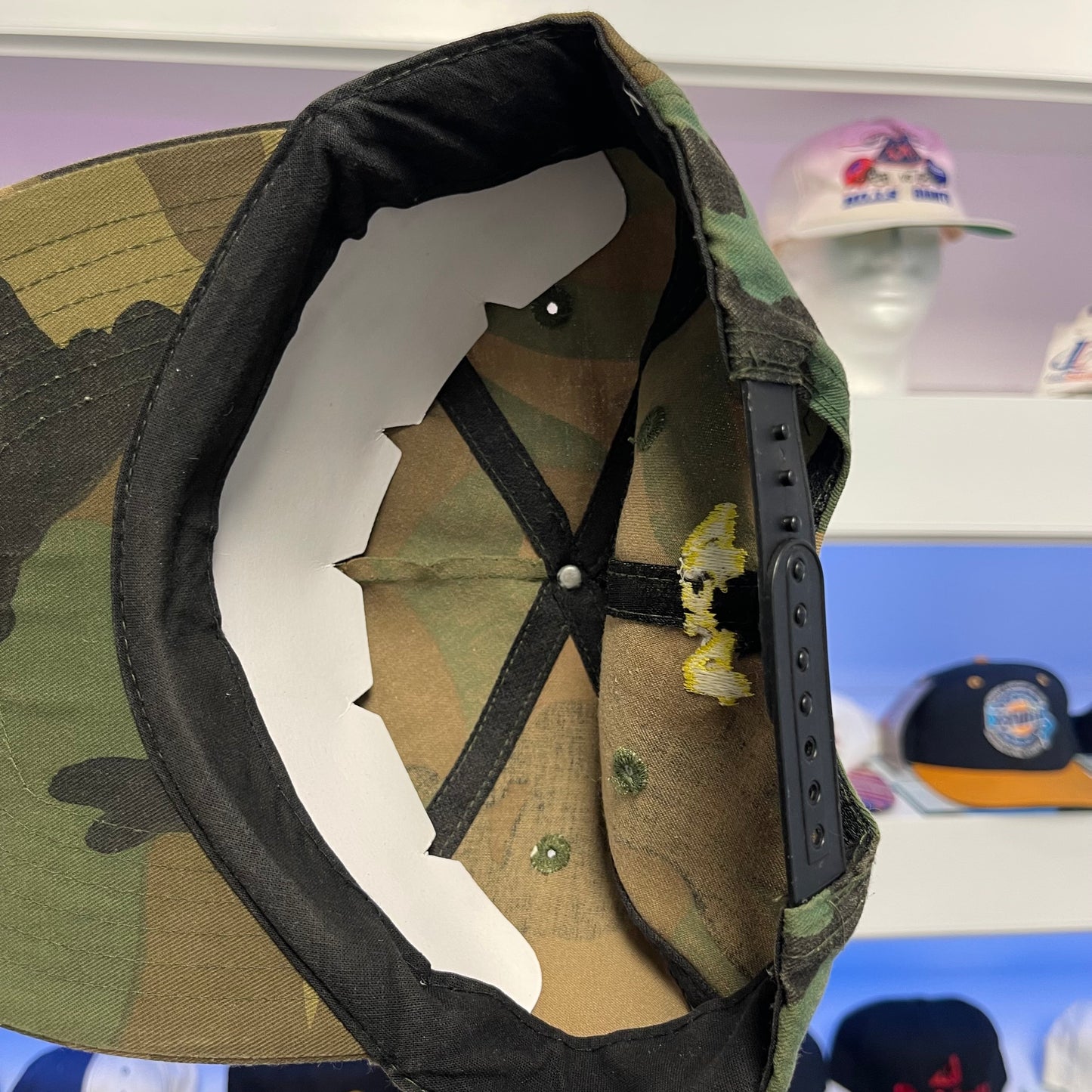 Vintage 1990s Quaker State 4x4 Camoflage Snap Back