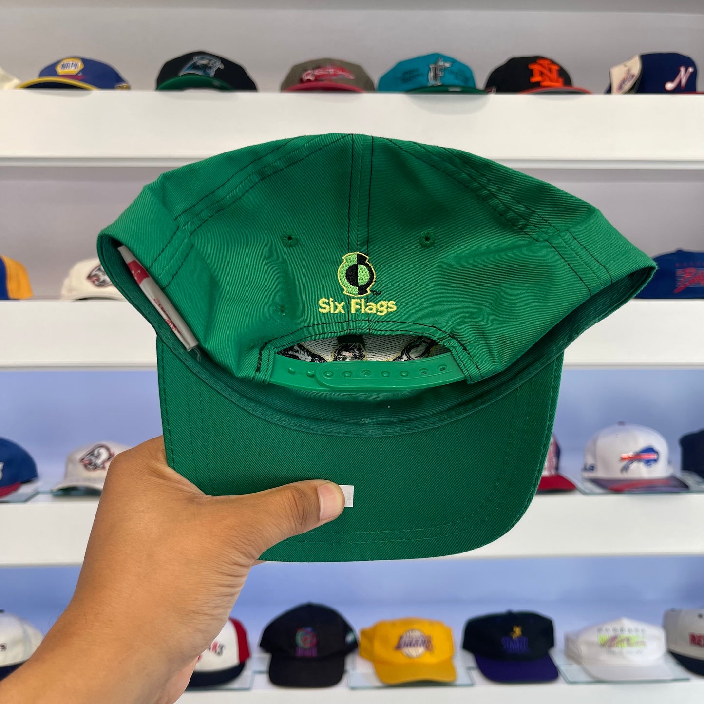 Vintage 1990s Green Lantern Six Flags Twill Snap Back