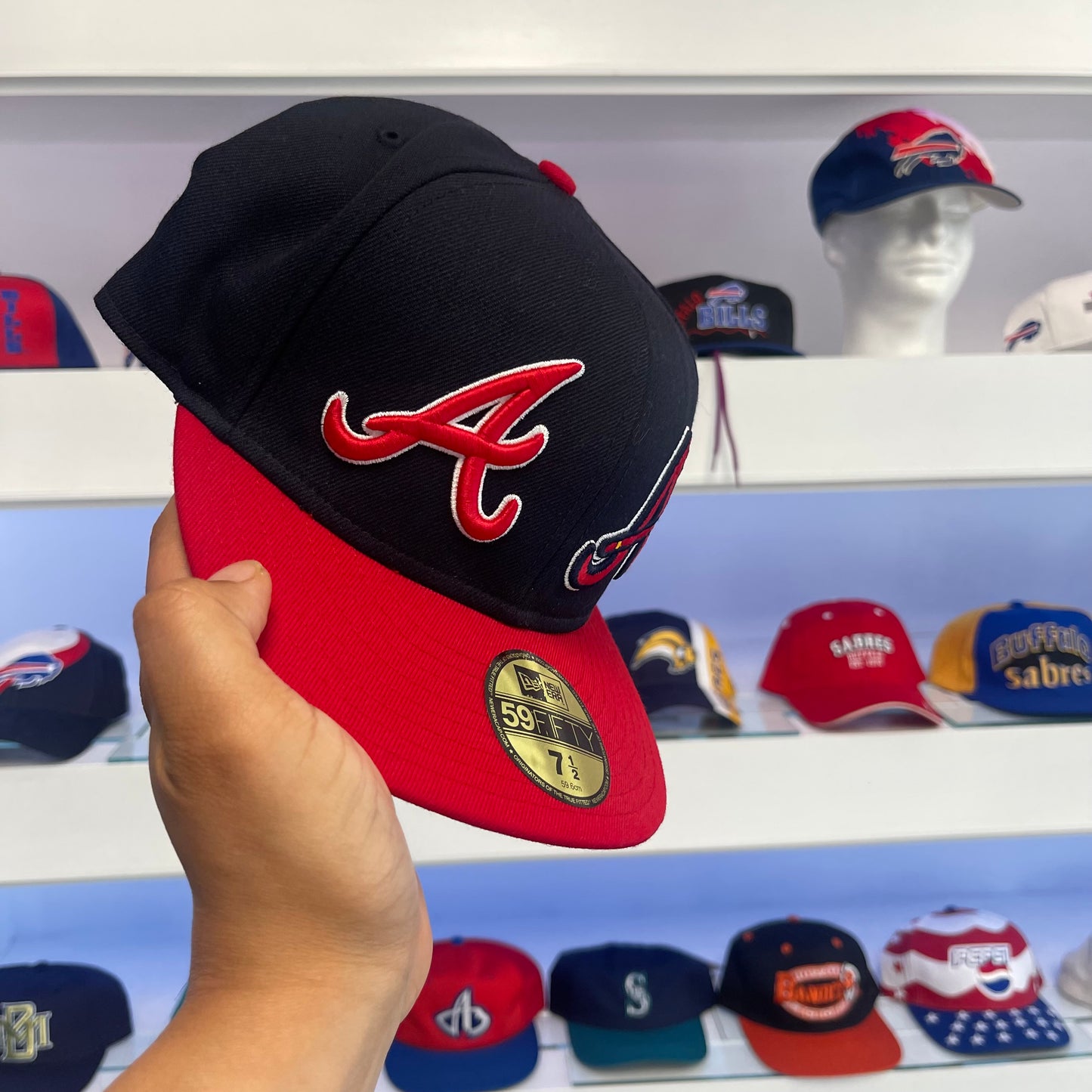 Vintage 2000s Atlanta Braves Fitted Size 7 5/8 New Era