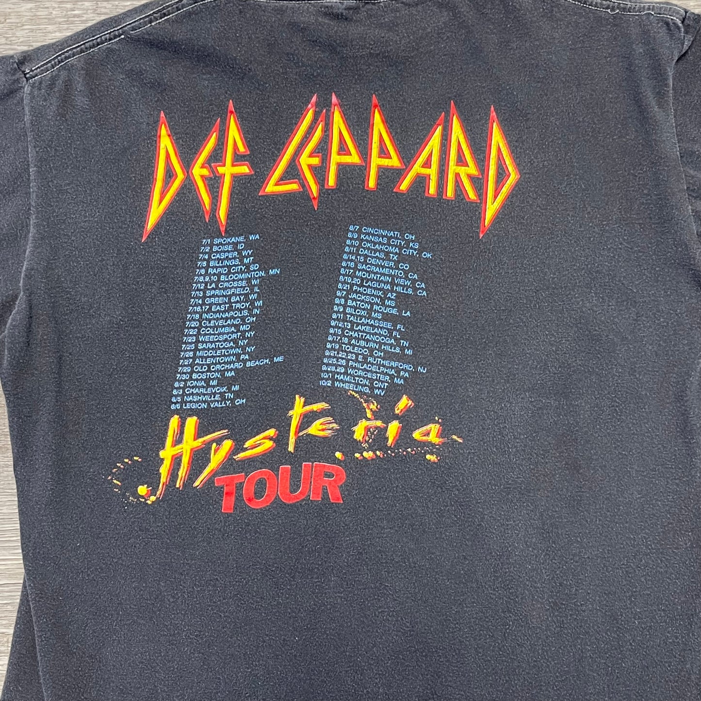 Vintage 1988 Def Leppard Hysteria Tour Tee Size Large