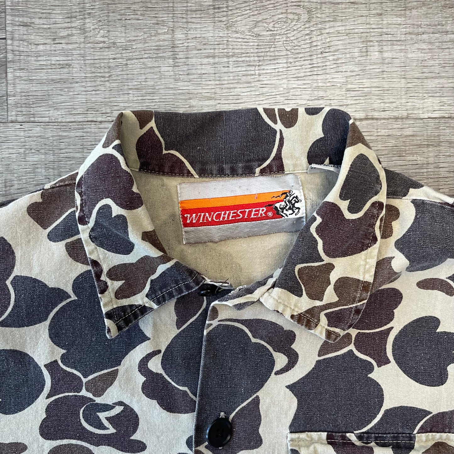 Vintage Winchester Duck Camo Button Up Size Medium