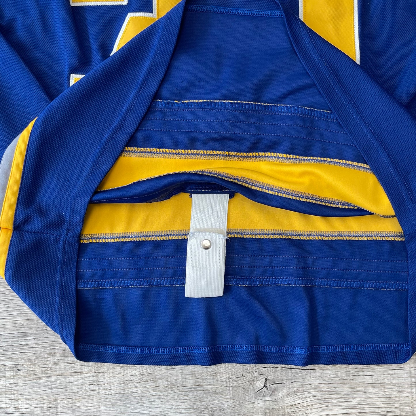 Vintage NHL Ryan Miller Buffalo Sabres Reebok Jersey Size 56