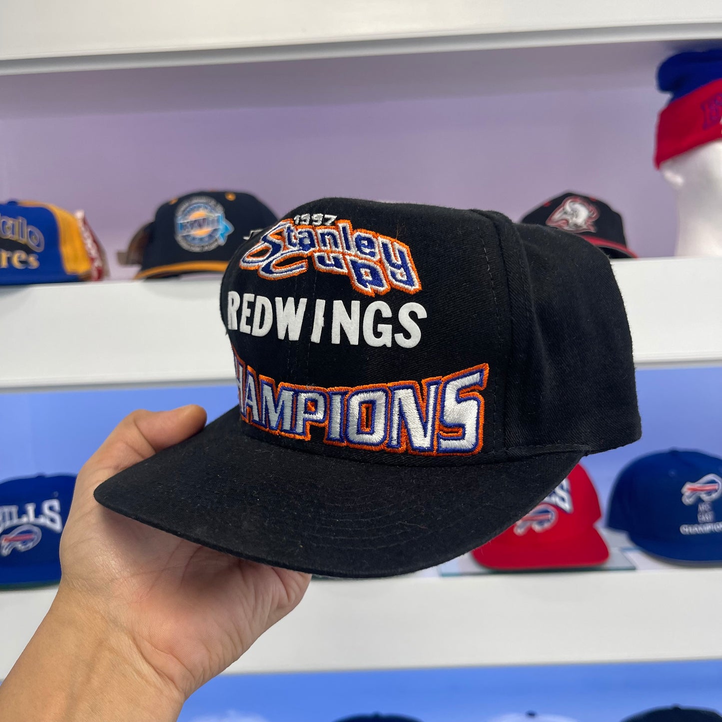 Vintage 1997 Detroit Red Wings Stanley Cup Champions Snap Back