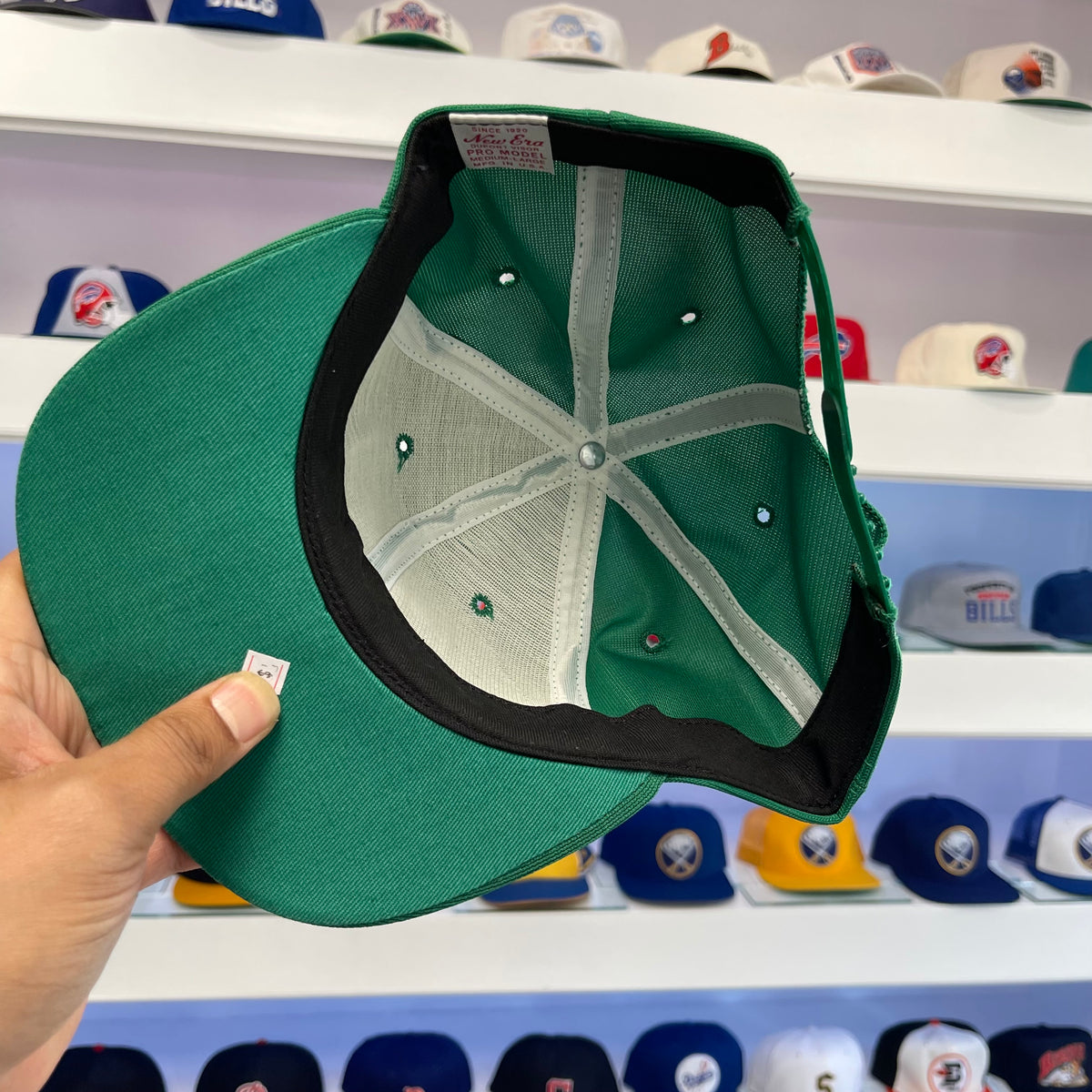 Vintage 1990s Buffalo Bills Kelly Green Wool Snap Back
