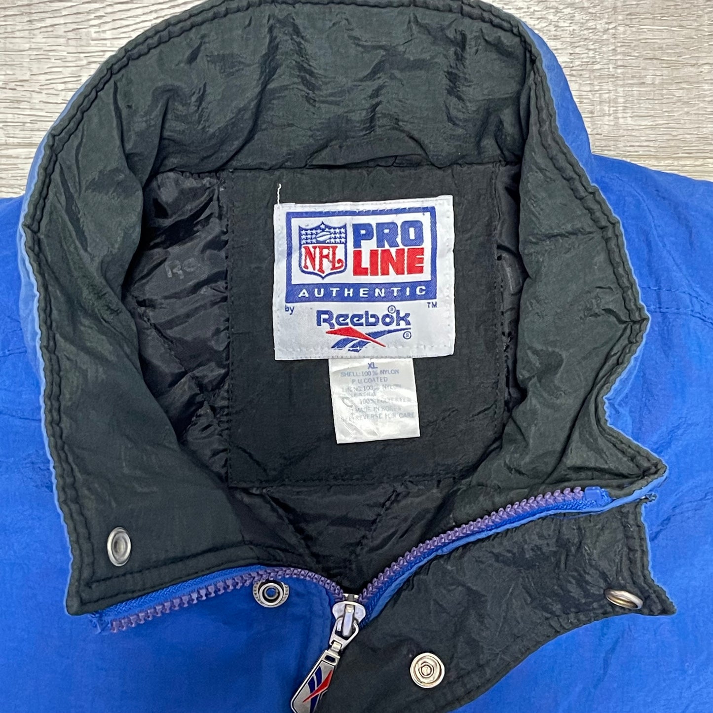 1990s Buffalo Bills Reebok Puffer Jacket Size XL