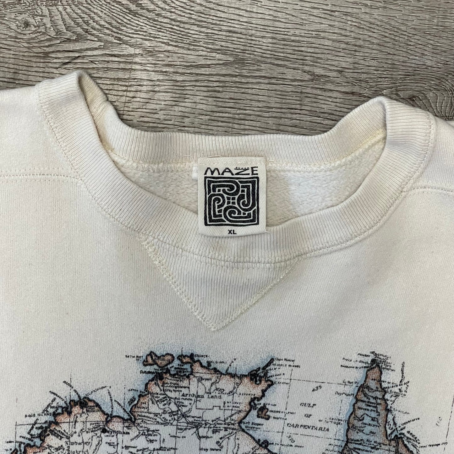 Vintage 1990s Australia Map Sweatshirt Size XL