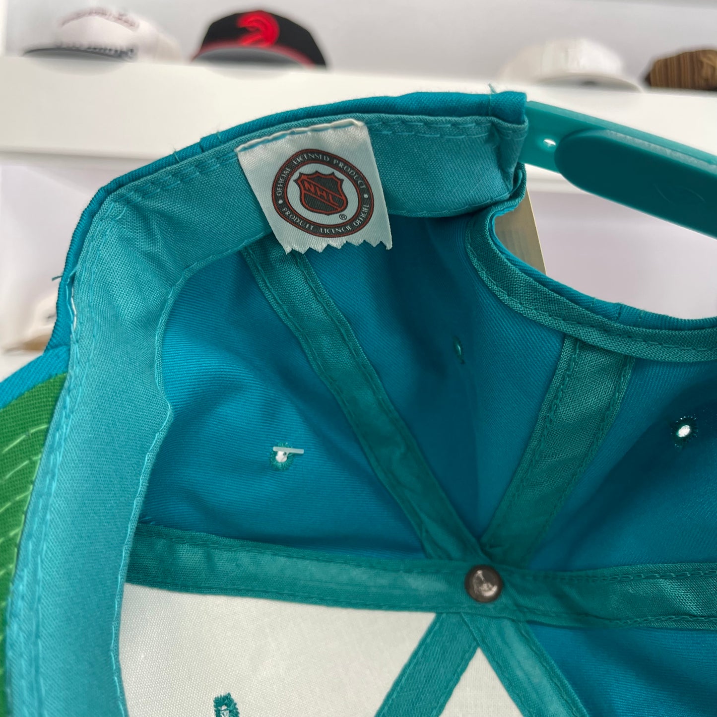 Vintage 1990s NHL San Jose Sharks Twill Snap Back