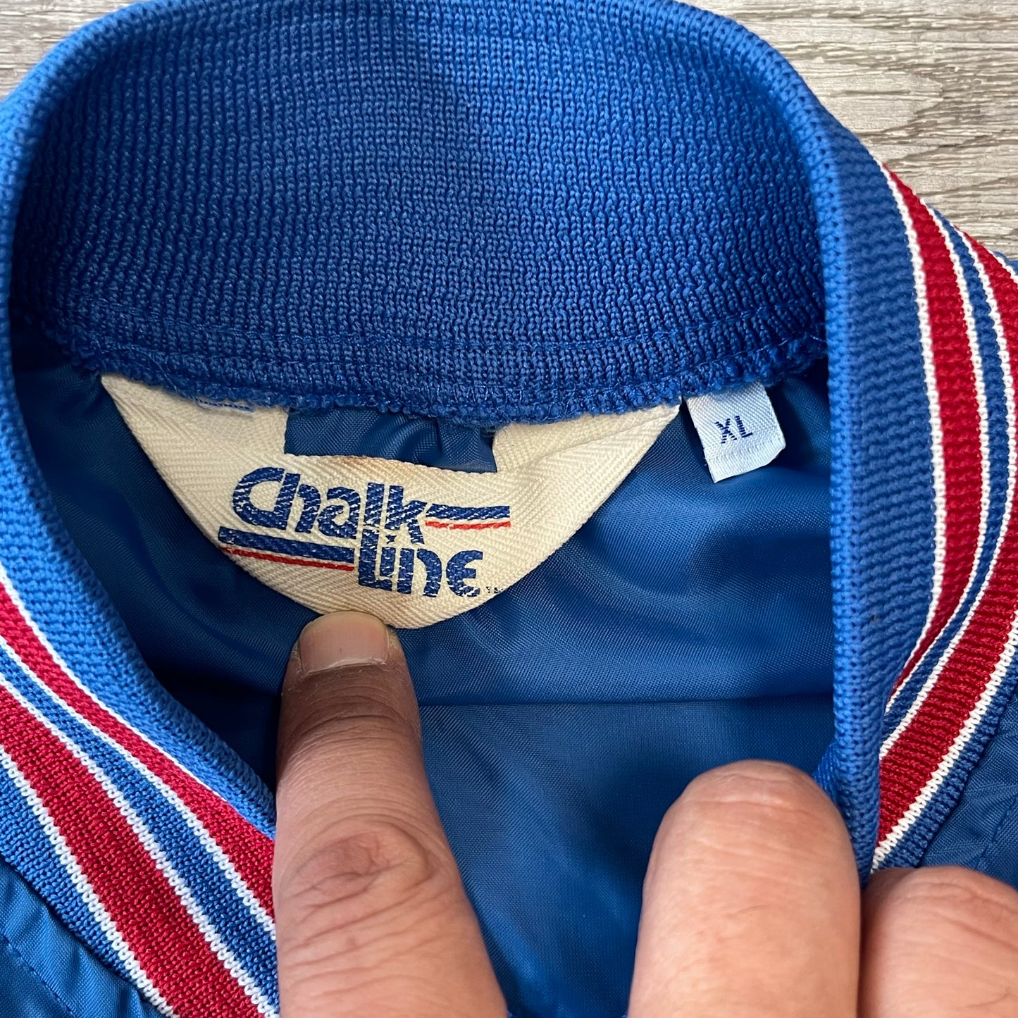 Vintage NFL Buffalo Bills Chalk Line Windbreaker Size XL