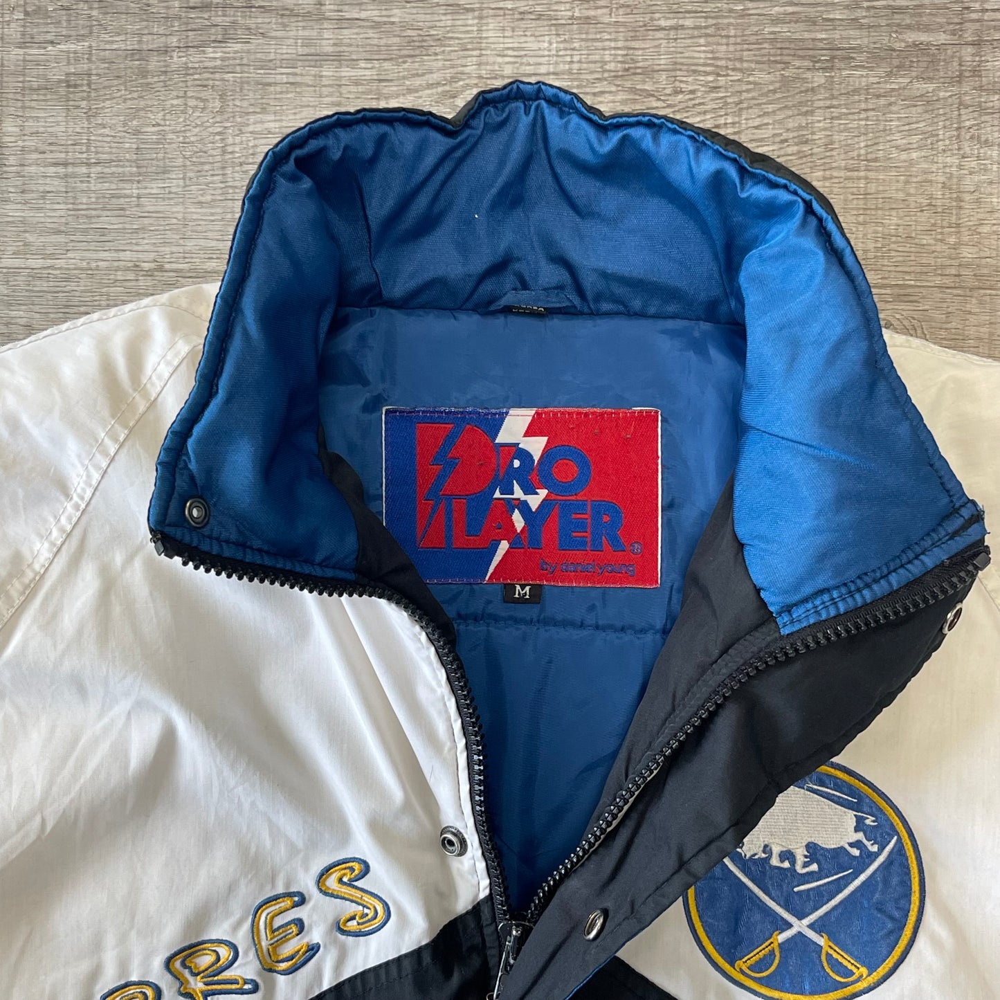 Vintage 1990s Buffalo Sabres Pro Player Jacket Size Medium