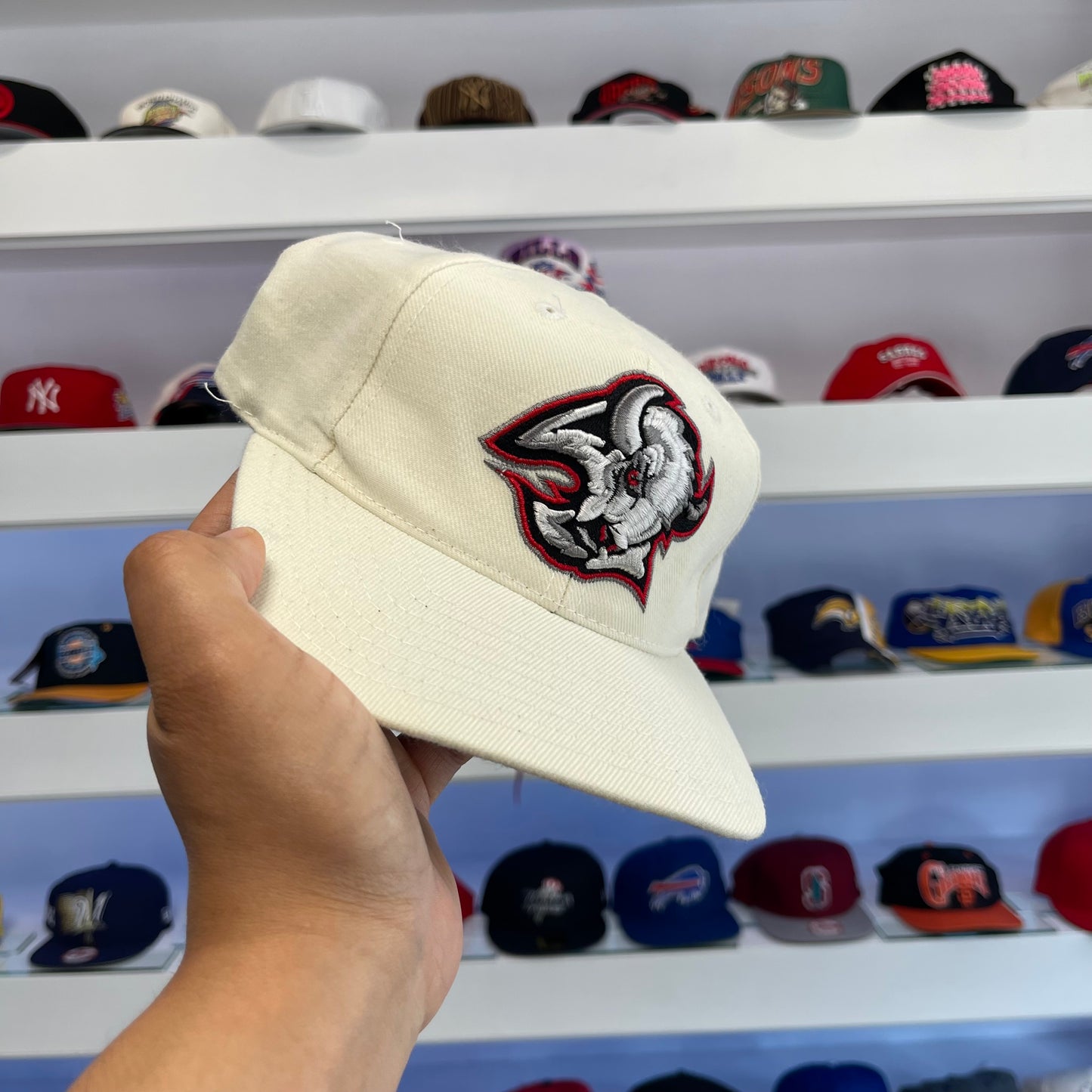 Vintage NHL Buffalo Sabres White Dome Goat Head Puma Velcro Snap Back