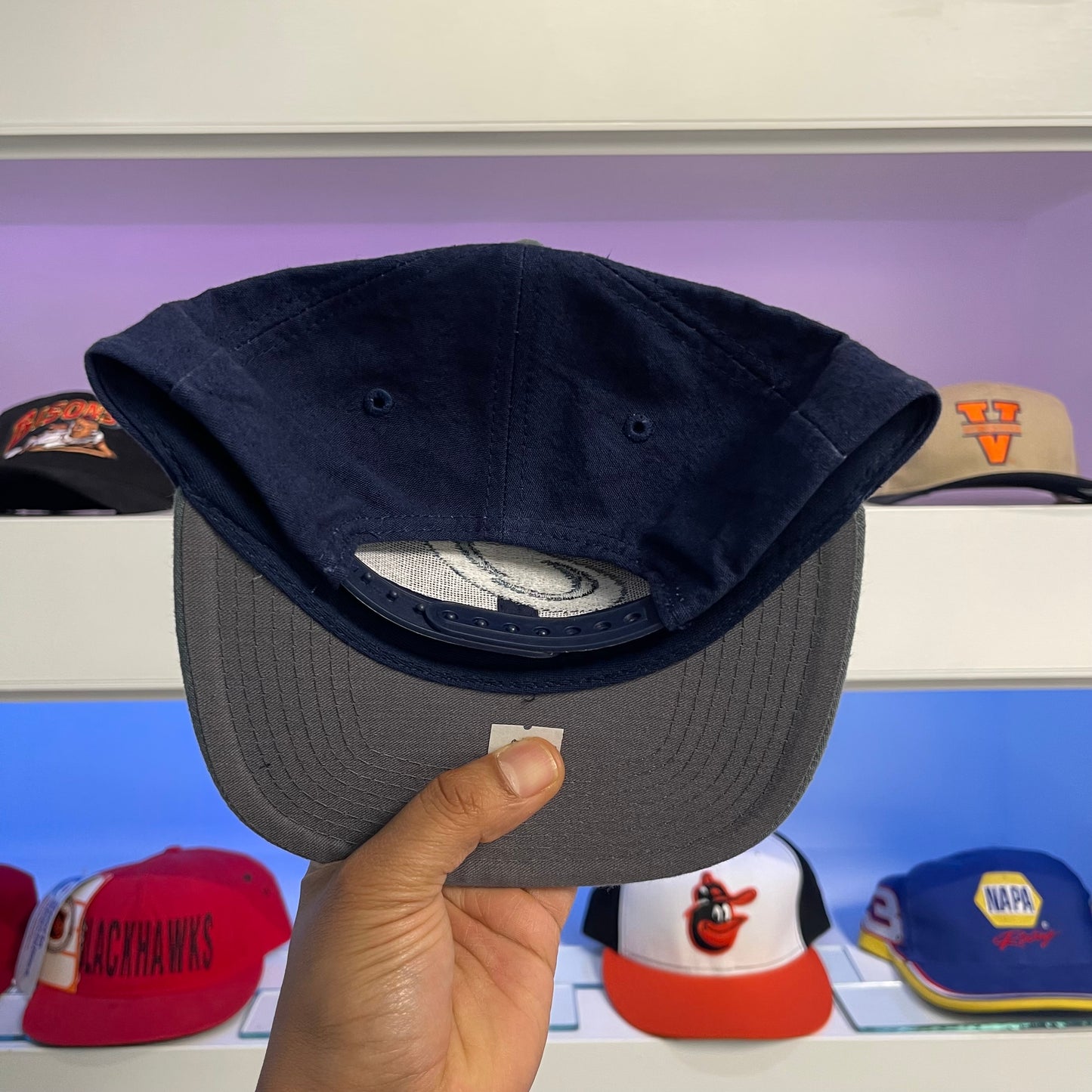 Vintage 1990s Discus Sample Snap Back