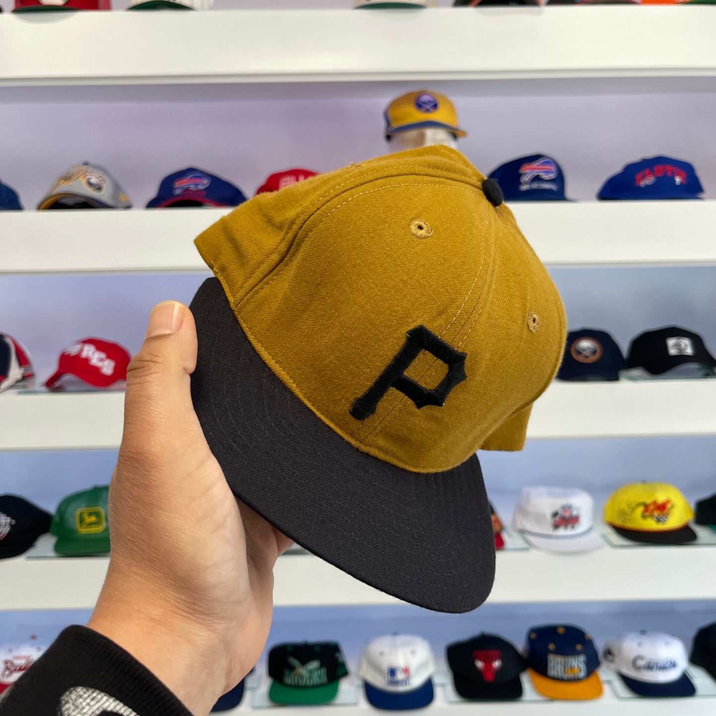 Vintage MLB Pittsburgh Pirates Wool Snap Back