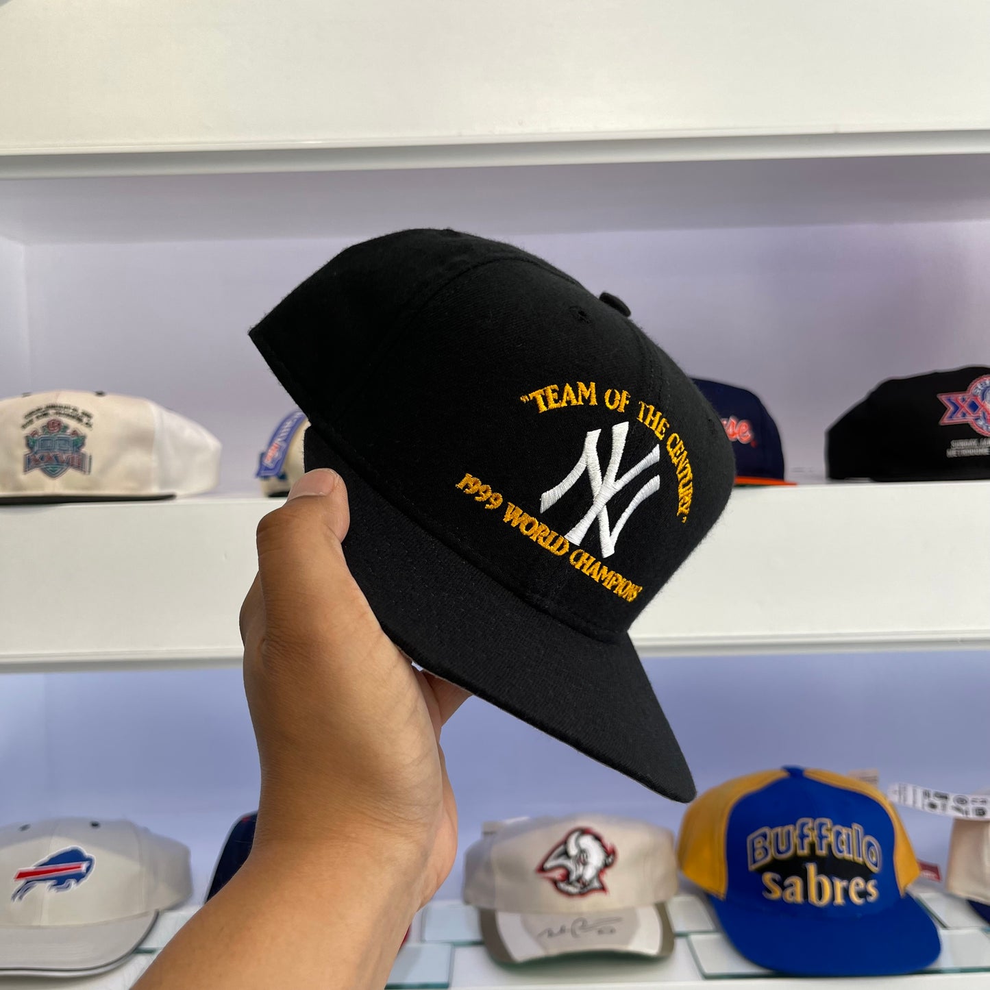 Vintage 90s MLB New York Yankees “Team of The Century” 1999 World Series Champions New Era Wool Navy Snap Back