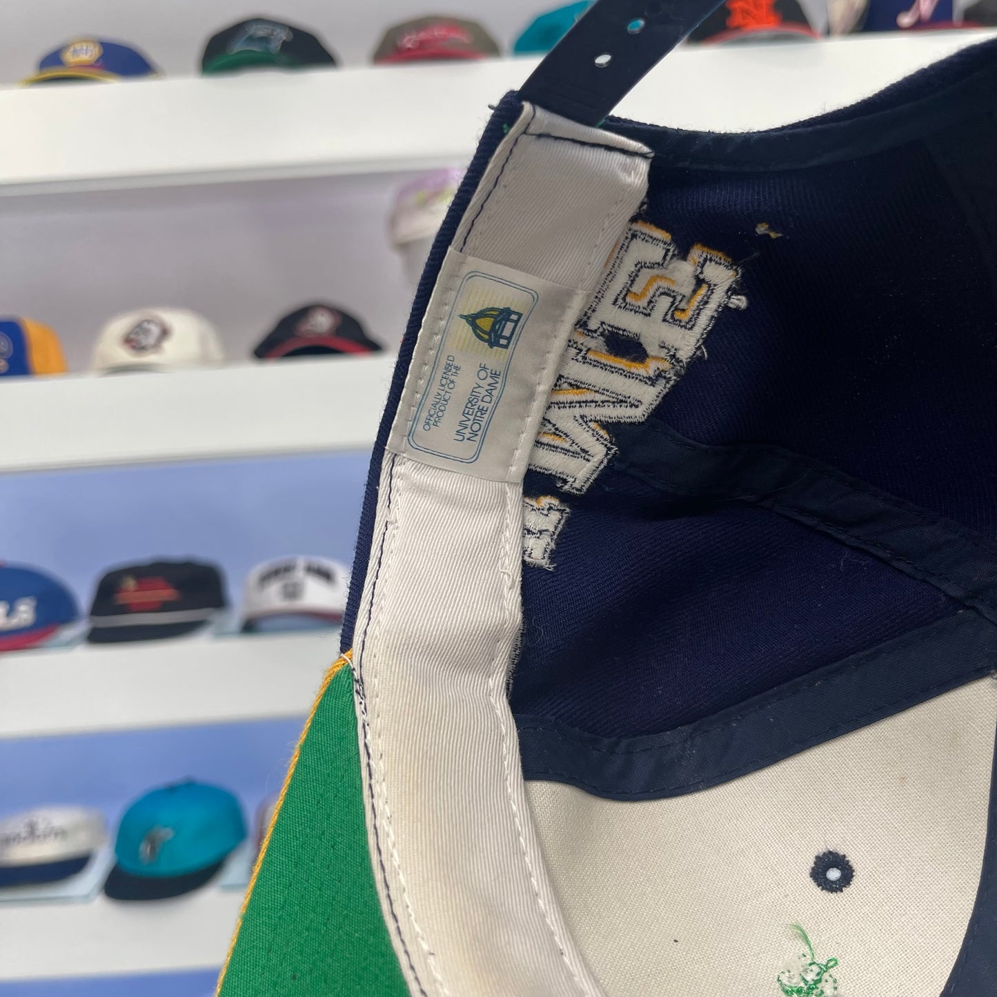 Vintage NCAA Norte Dame Fighting Irish Sports Specialties Snap Back