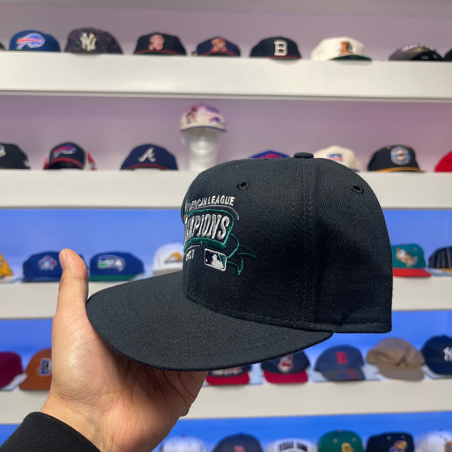 Vintage 1997 MLB Seattle Mariners AL West Champions Wool Snap Back