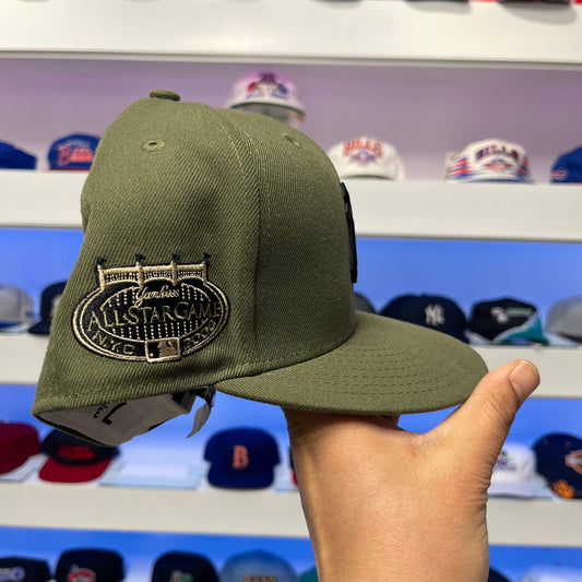 New York Yankees Olive Green Fitted Size 7 3/8