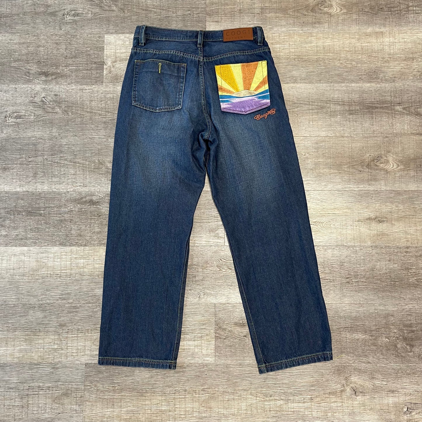 Coogi Jeans Embroidered y2k Denim Size 36x32