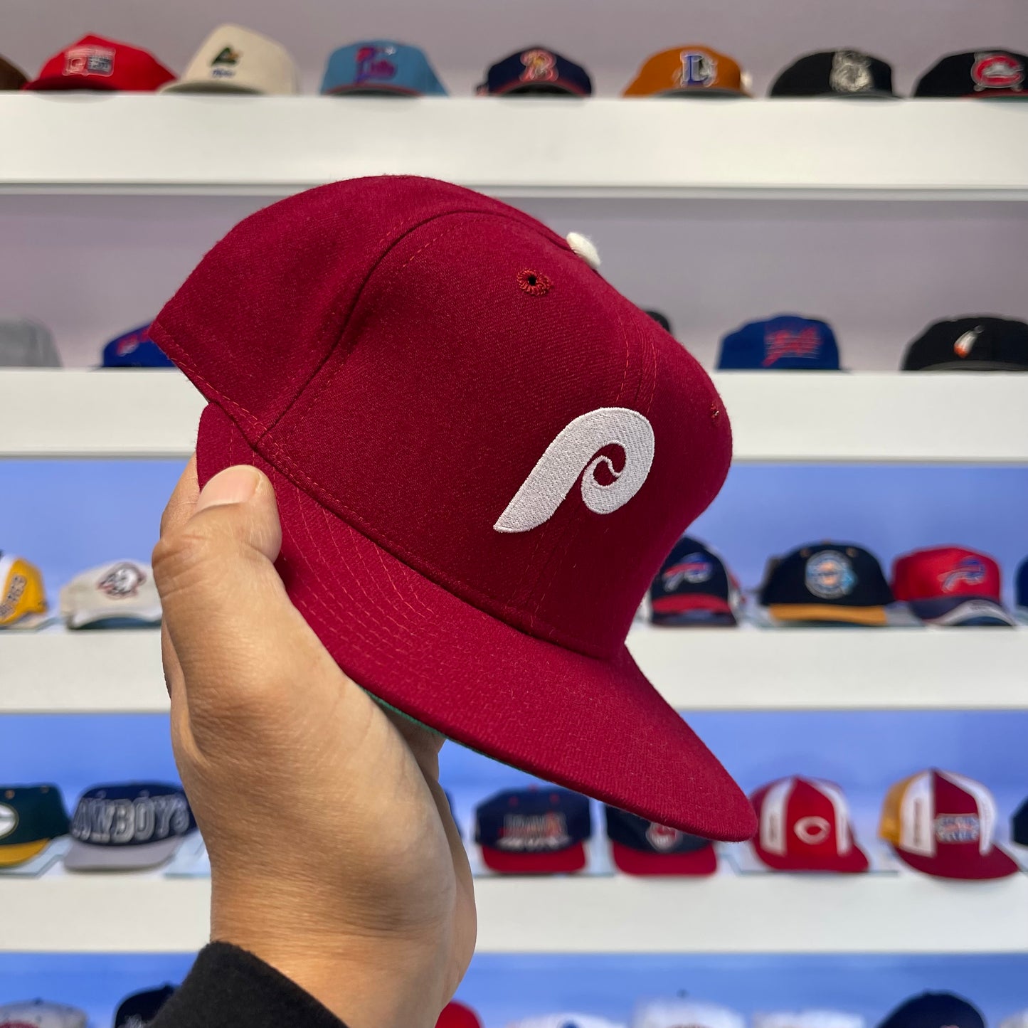 Vintage MLB Philadelphia Phillies Maroon Wool Fitted Size 7 1/2
