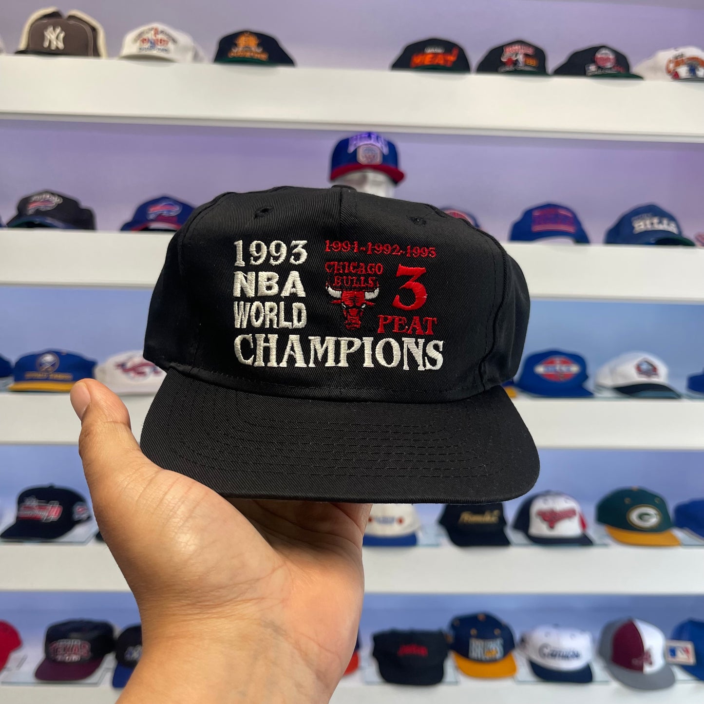Vintage 1993 NBA Chicago Bulls 3 Peat Champions Twill Snap Back - Rare