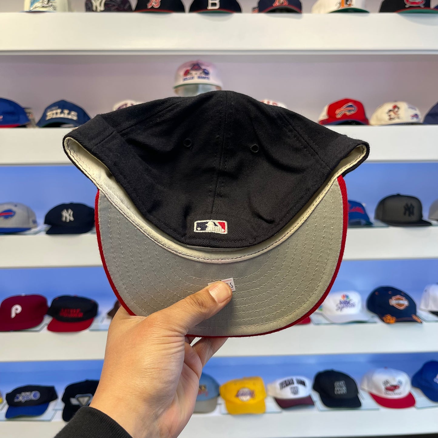 Vintage MLB Cleveland Indians Chief Wahoo Fitted Size 7 5/8