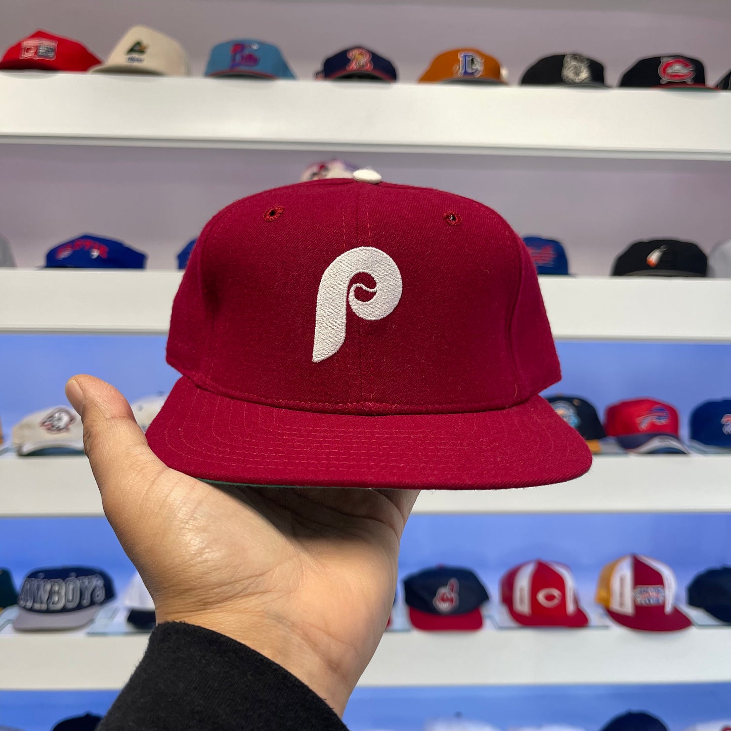 Vintage MLB Philadelphia Phillies Maroon Wool Fitted Size 7 1/2