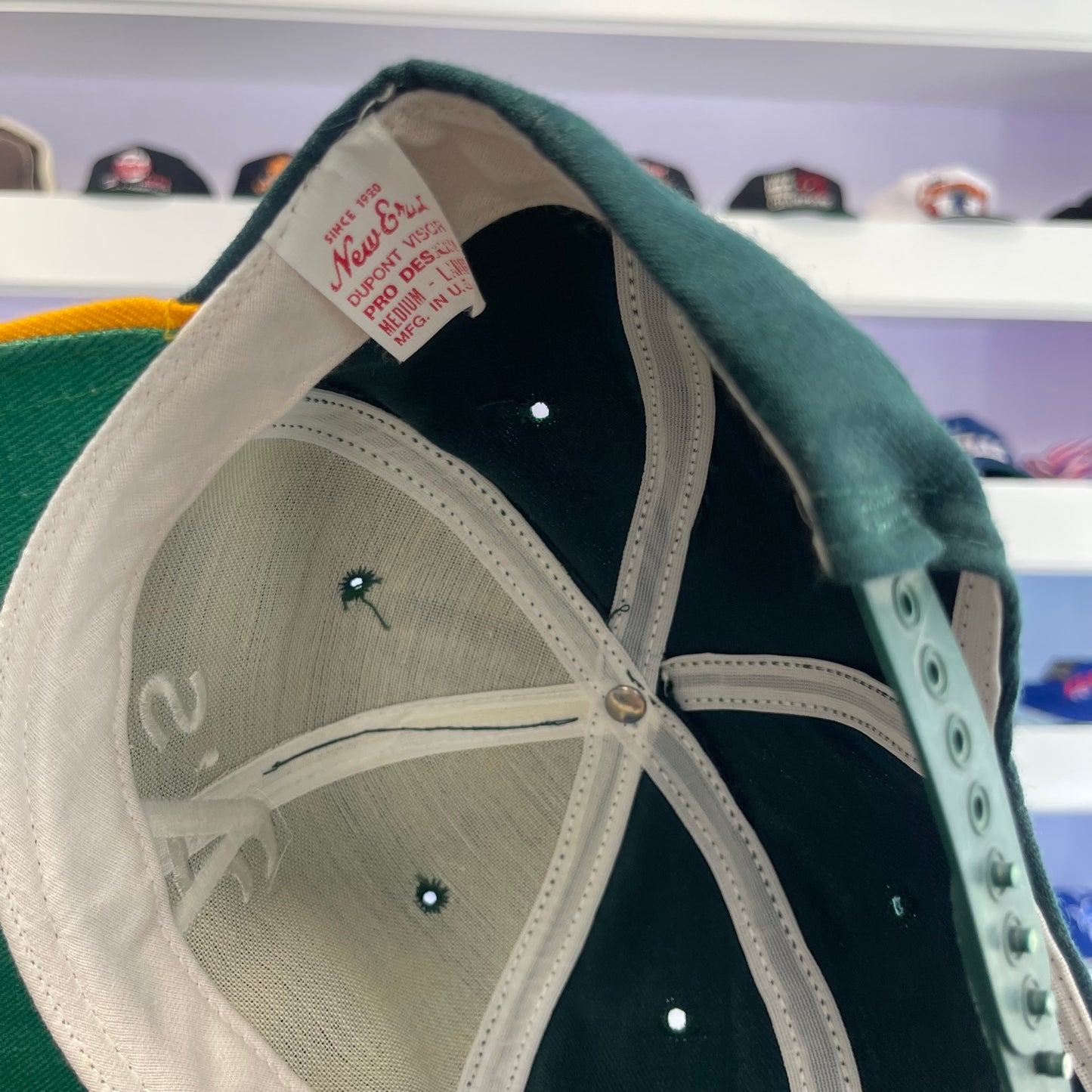 Vintage 1989 MLB Oakland A’s World Series Champs Wool Snap Back