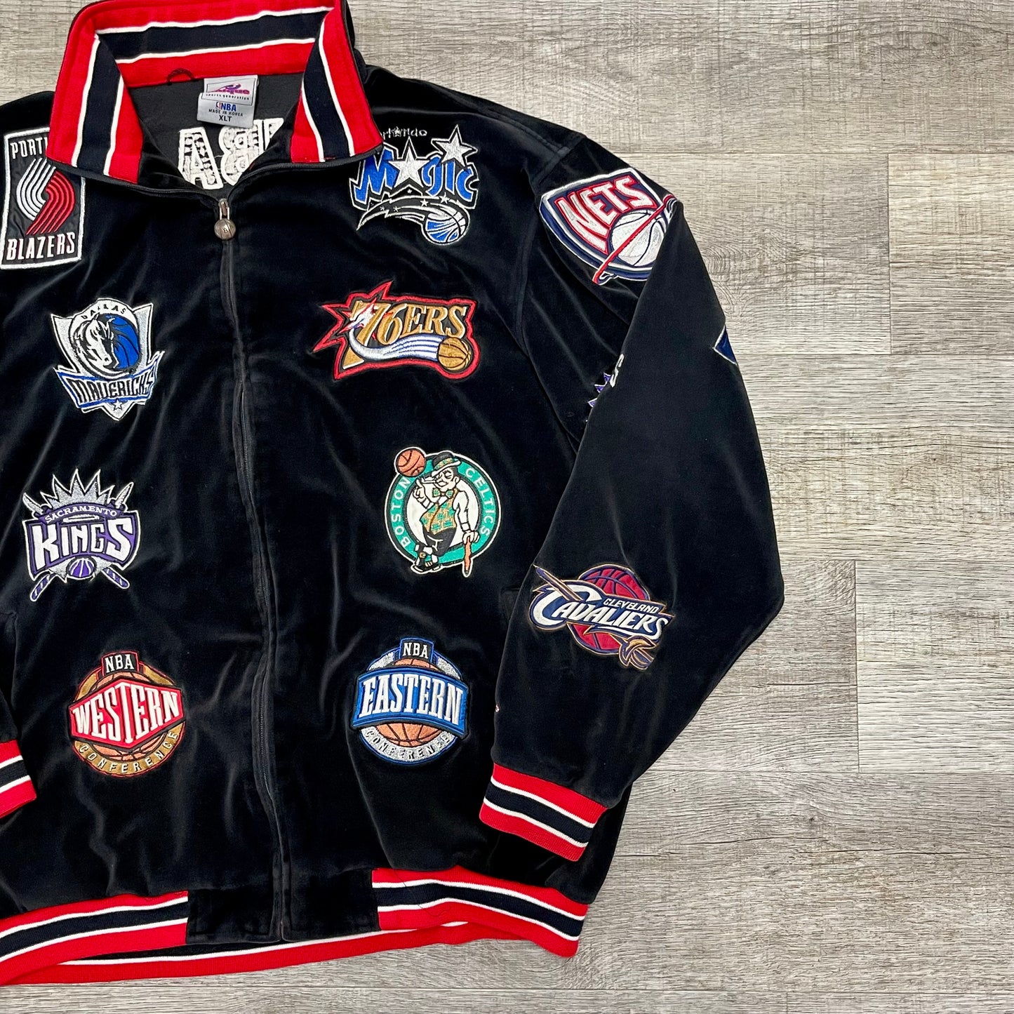 Vintage NBA All-Over Team Logo Jacket Size XL