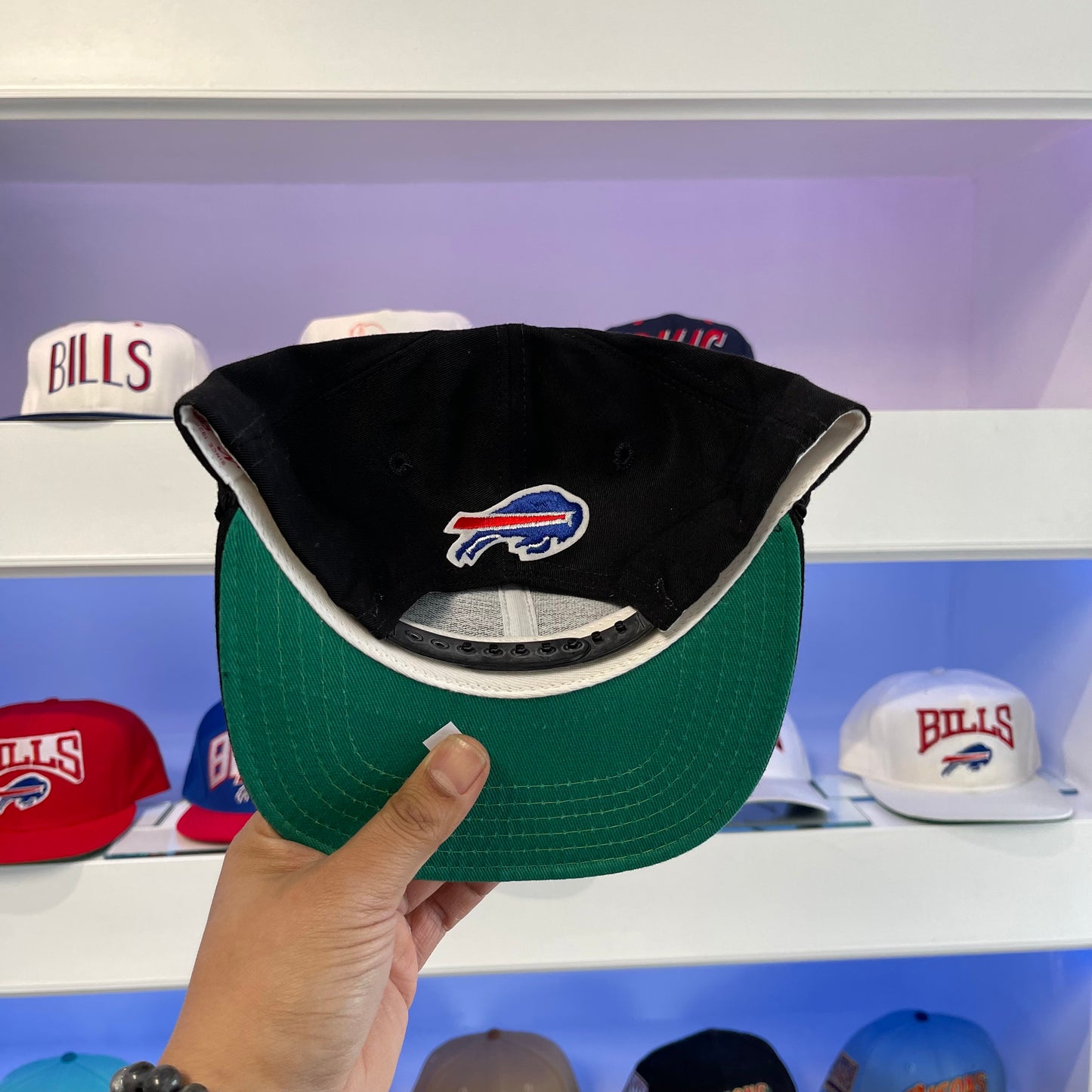 Vintage 1990s NFL Buffalo Bills Black New Era Snap Back