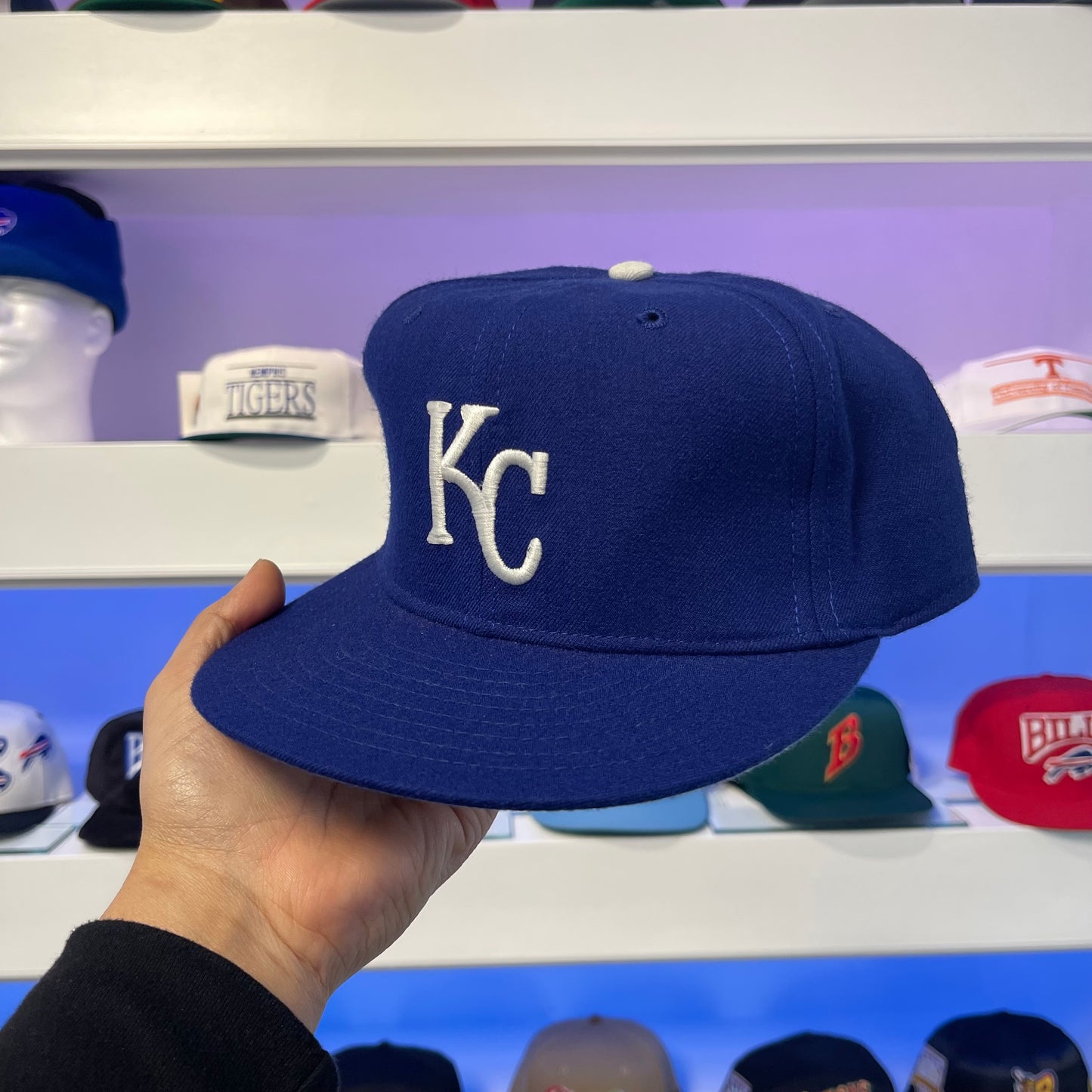 Vintage 1990s MLB Kansas City Royals New Era Wool Fitted 7 3/4