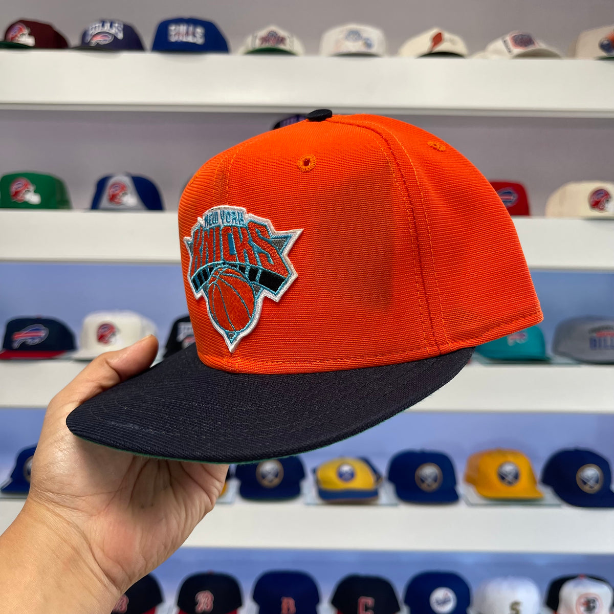 Vintage 1990s NBA New York Knicks Nylon Snap Back
