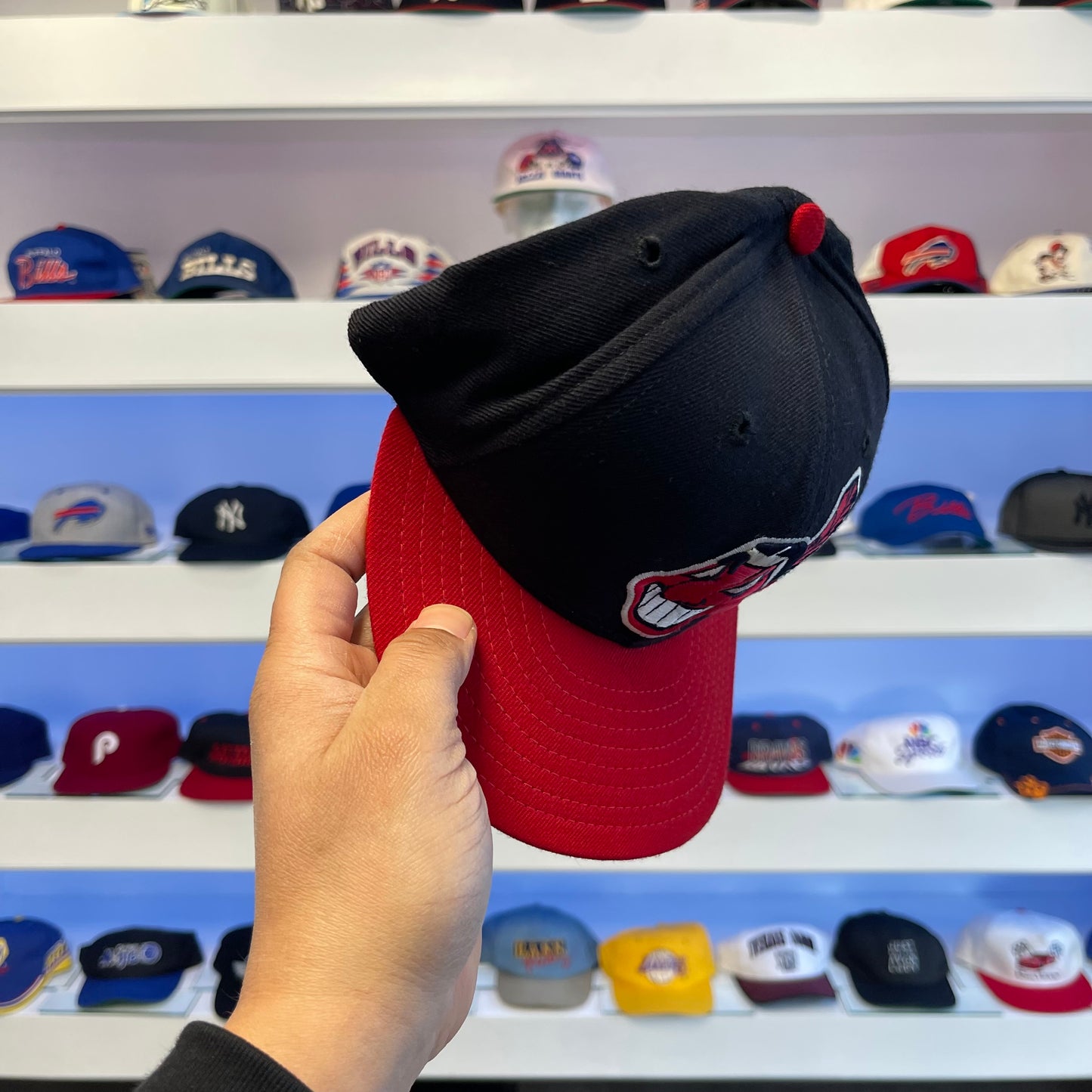 Vintage MLB Cleveland Indians Chief Wahoo Fitted Size 7 5/8