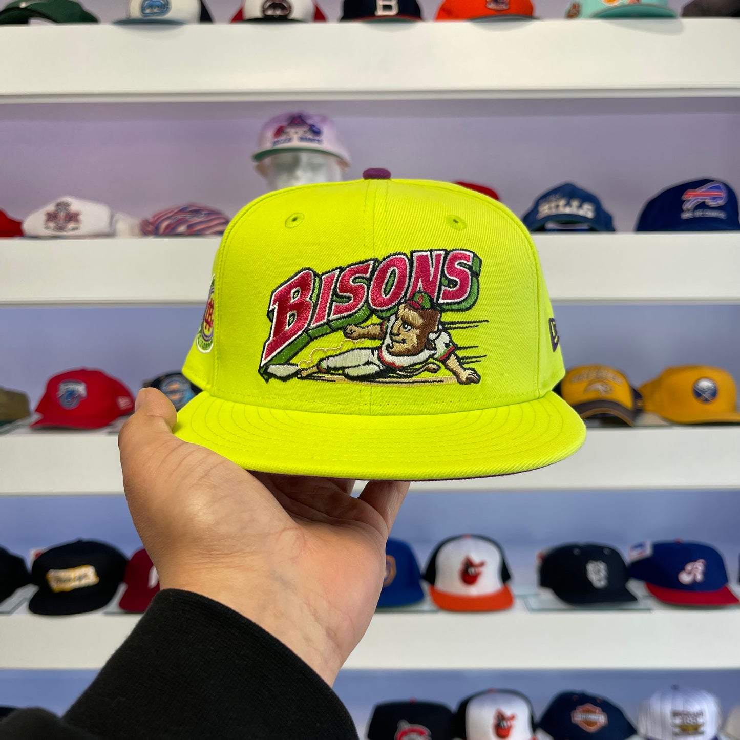 Exclusive MiLB Buffalo Bisons Sliding Logo Fitted Size 8