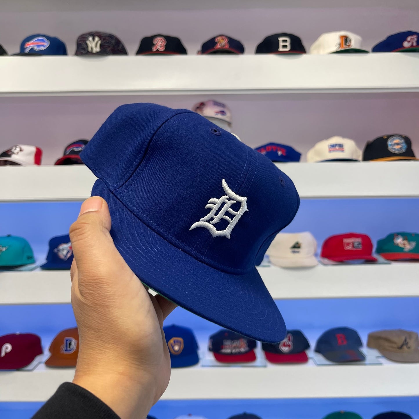 Vintage 1990s MLB Detroit Tigers Royal Wool Snap Back