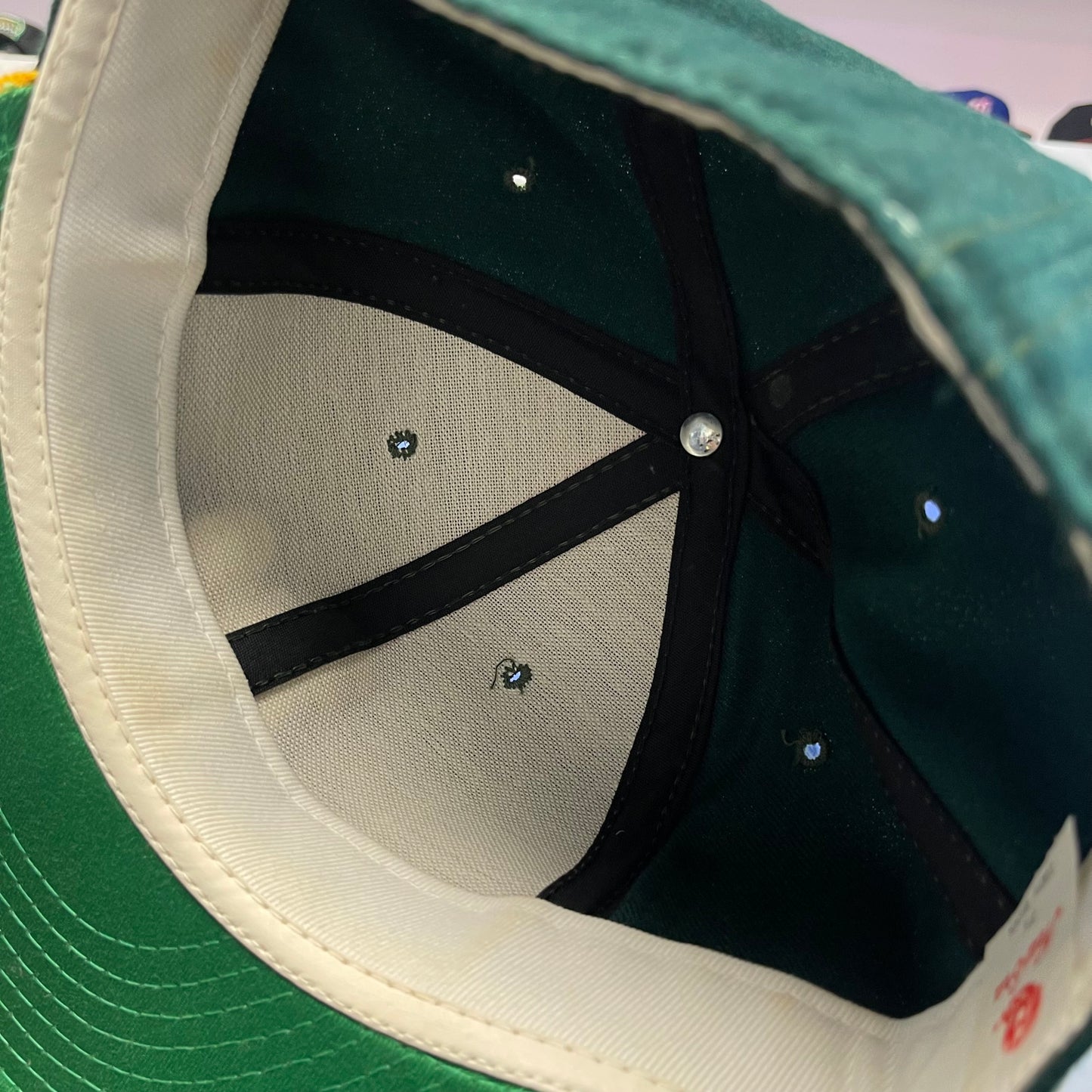 Vintage MLB Oakland Athletics 100% Wool Fitted Size 7 1/2