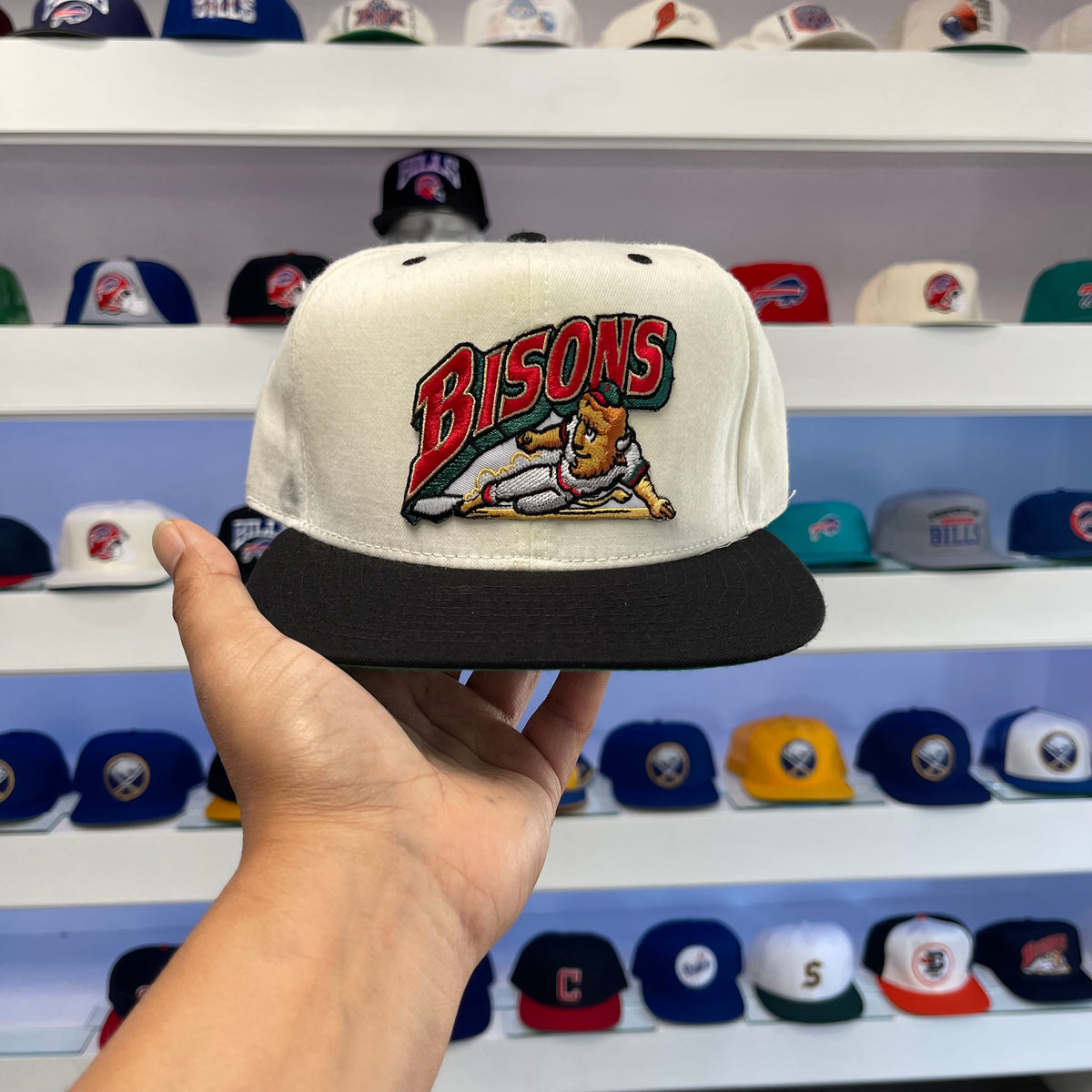 Vintage 1990s MiLB Buffalo Bisons White Dome Snap Back